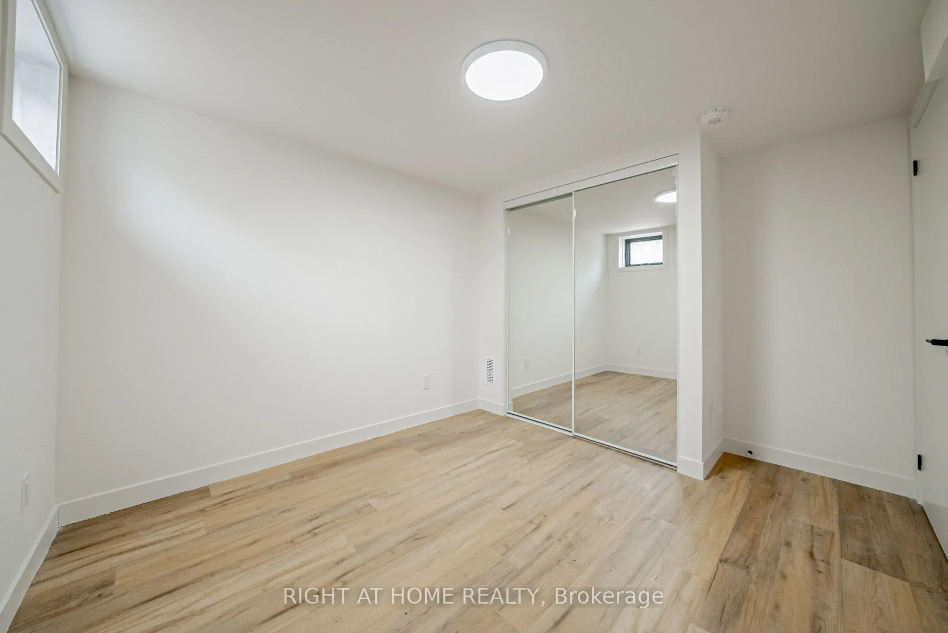 435 Grace Street, #1