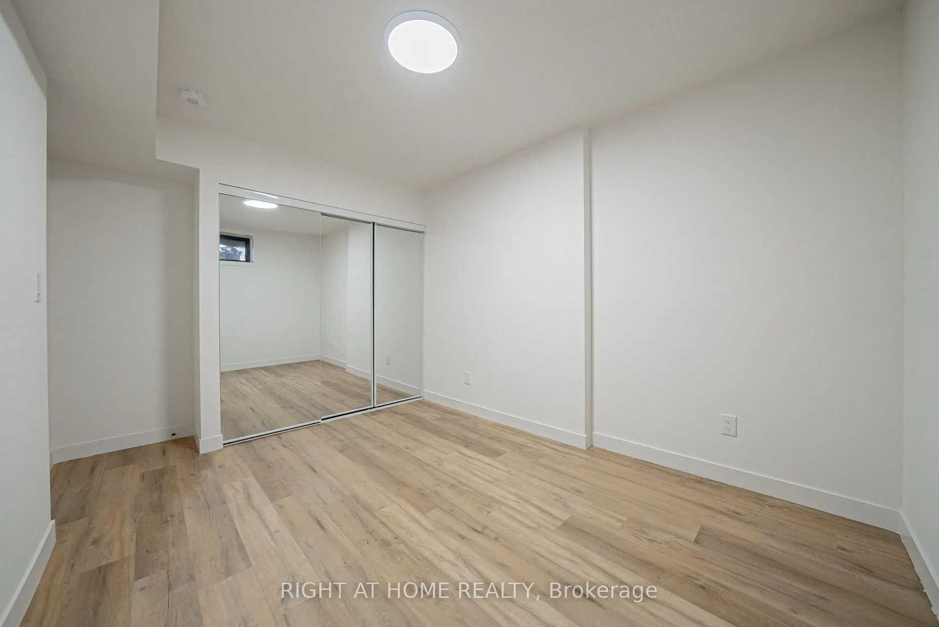 435 Grace Street, #1