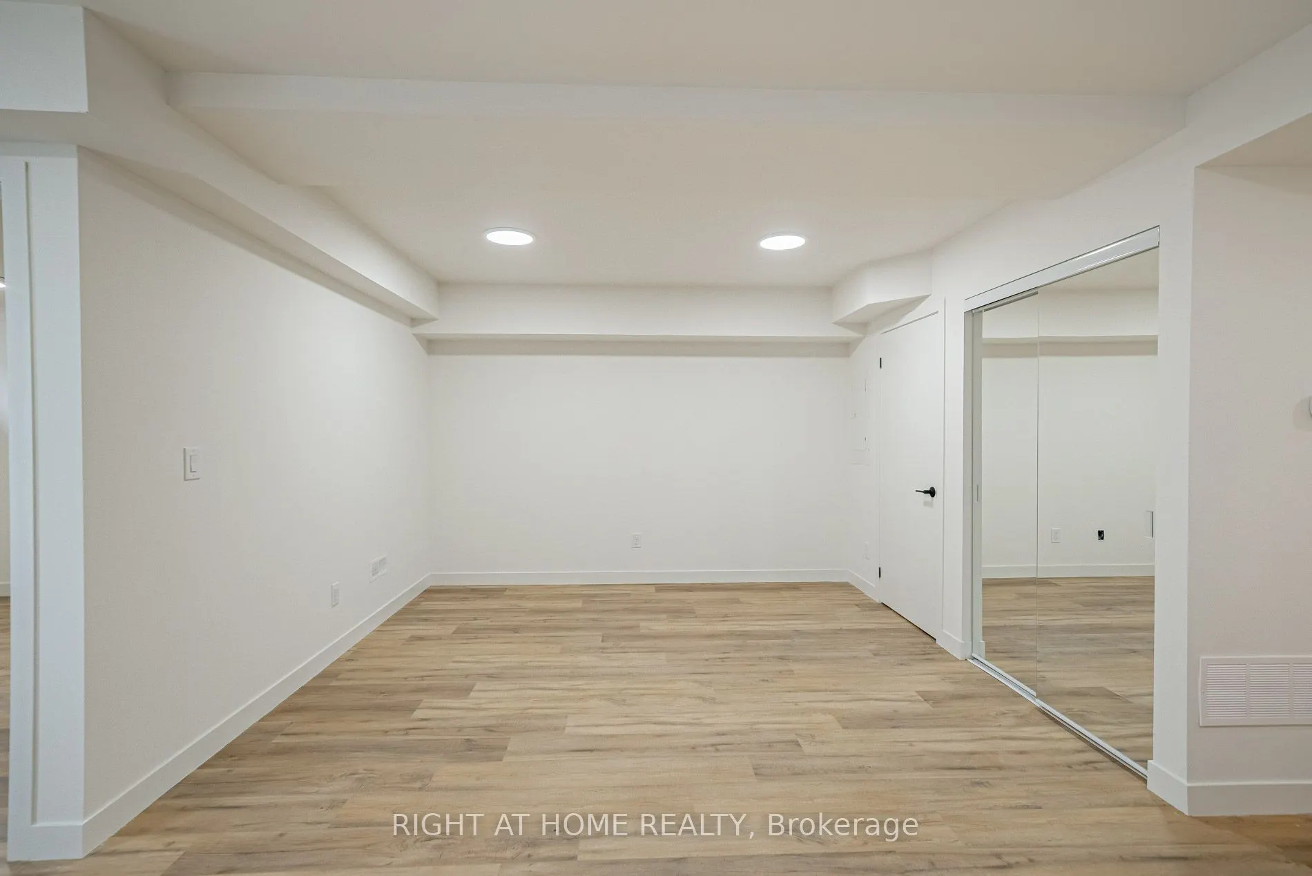 435 Grace Street, #1