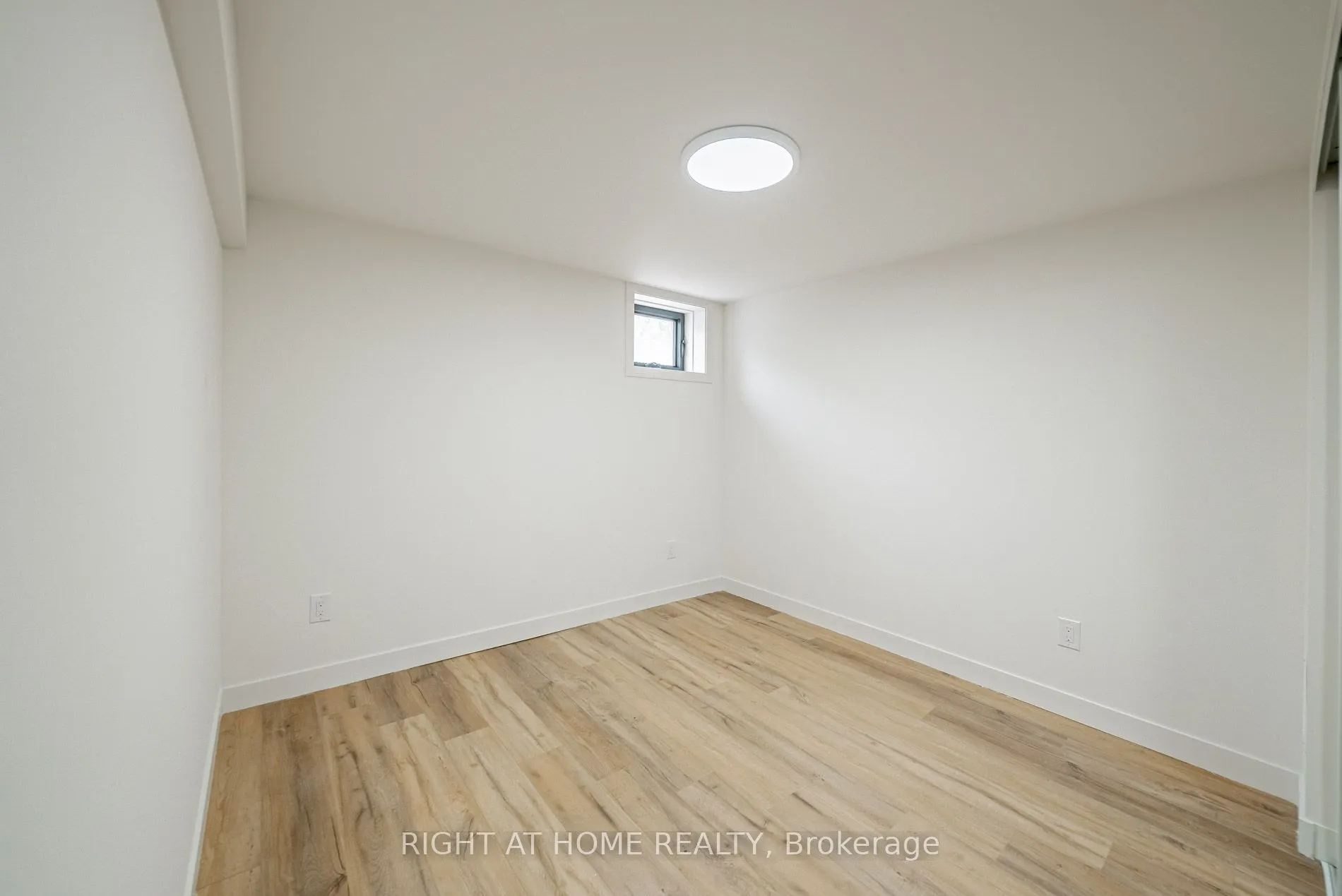 435 Grace Street, #1