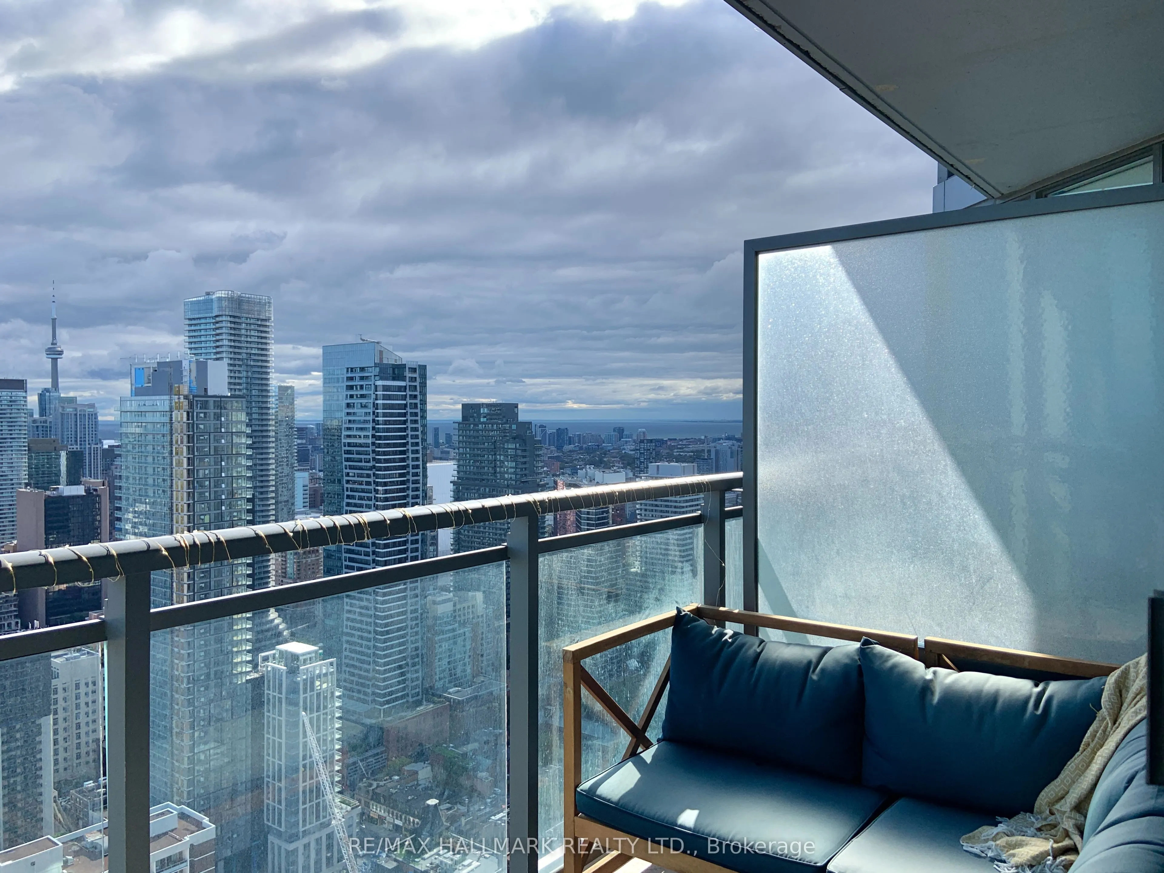 45 Charles Street E, #4915