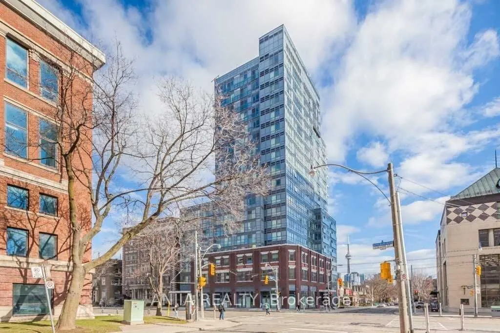 181 Huron Street, #804