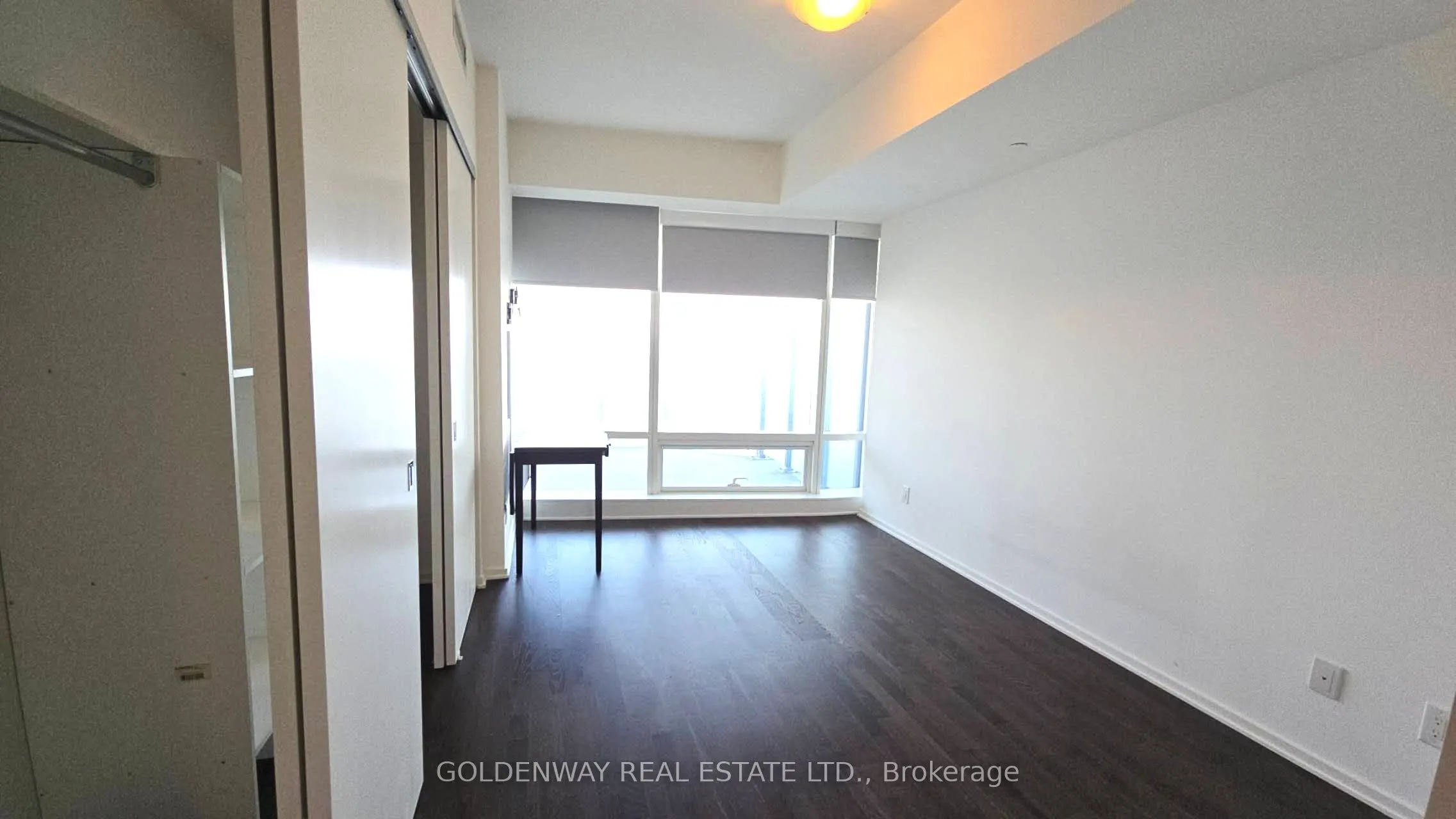 1 Bloor Street E, #4809
