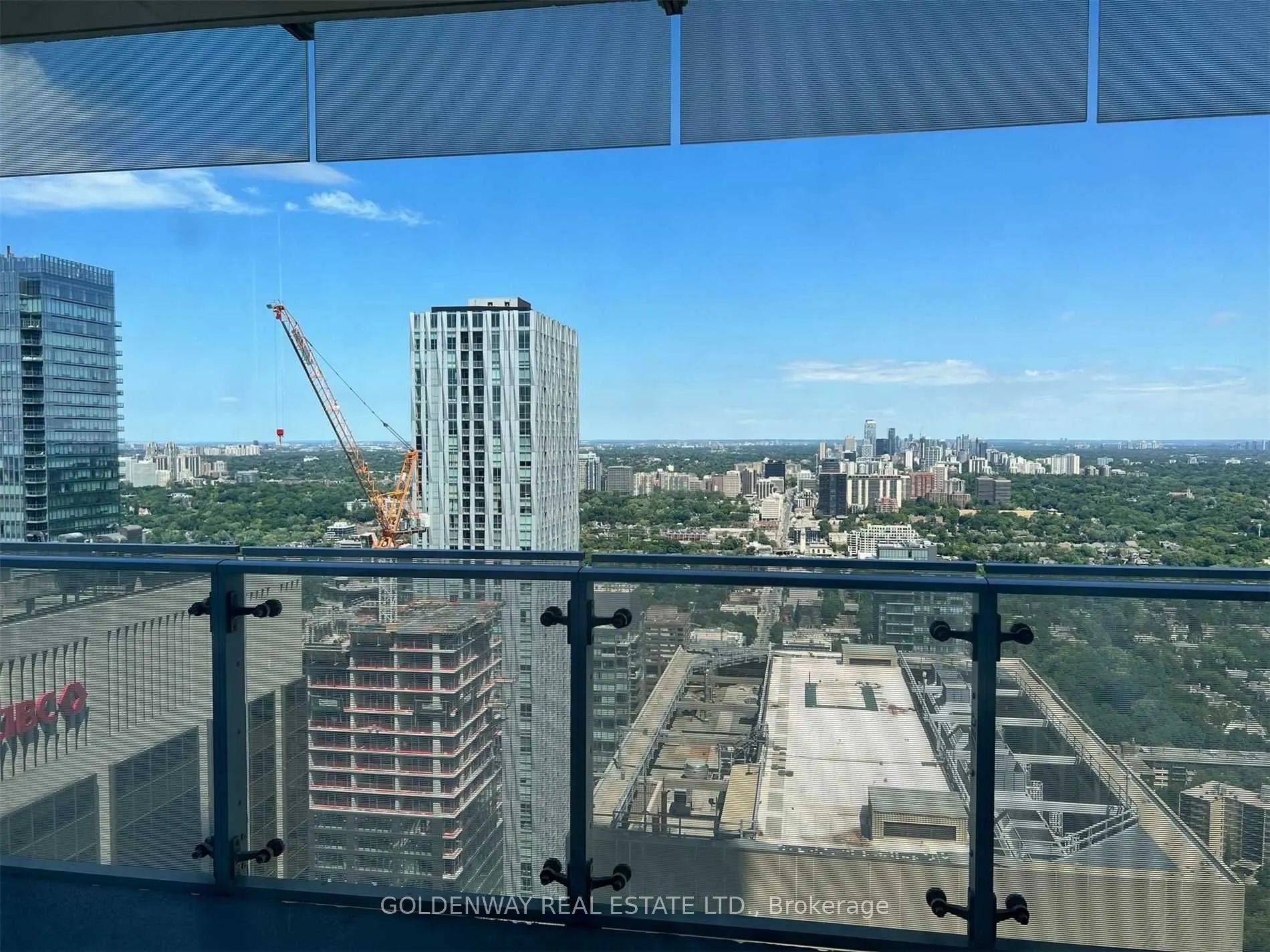 1 Bloor Street E, #4809