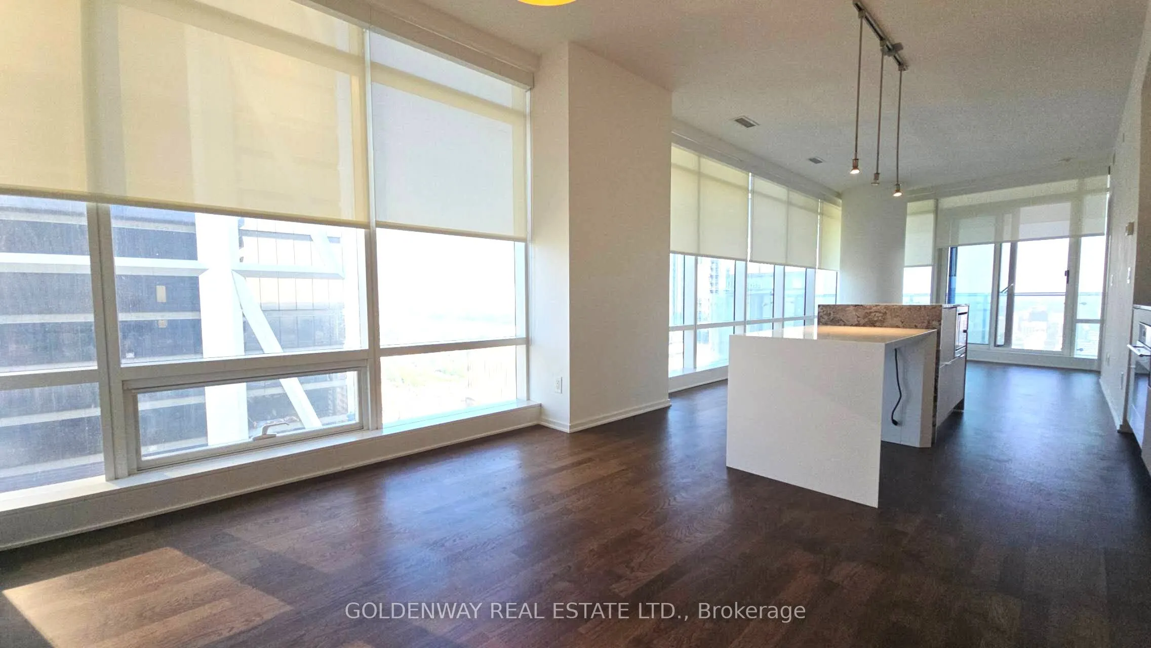 1 Bloor Street E, #4809
