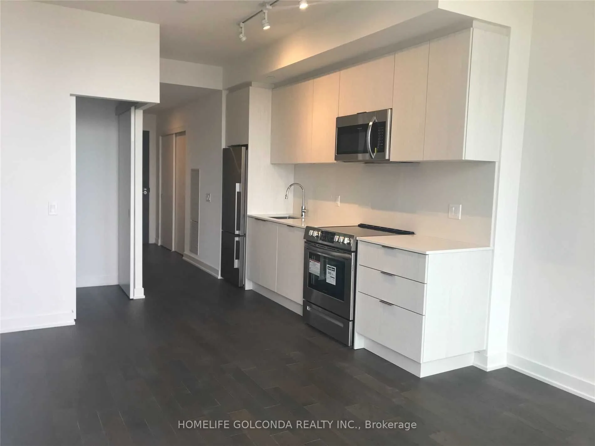 25 Richmond Street, #2504