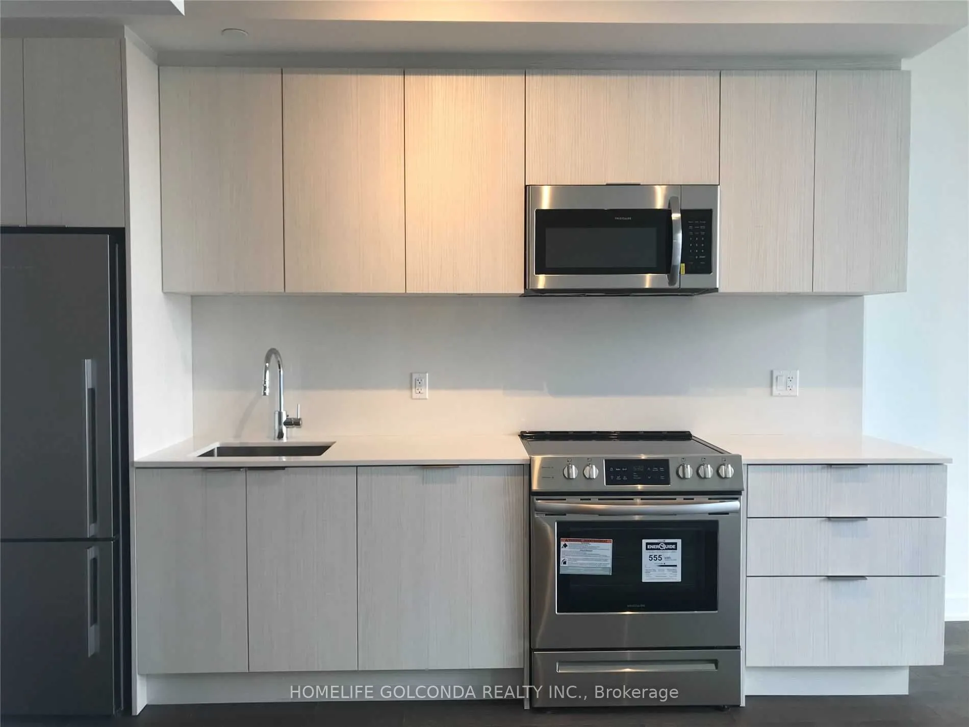 25 Richmond Street, #2504