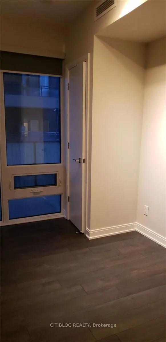 42 Charles Street E, #1607