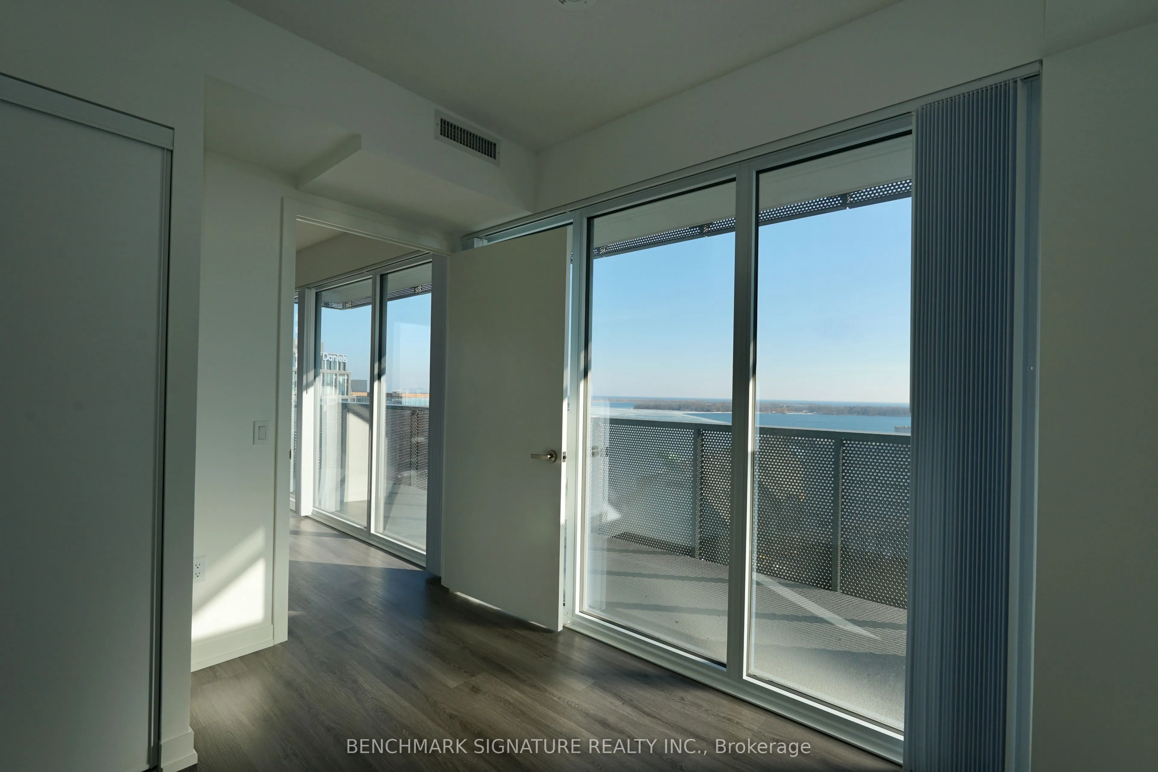 138 Downes Street, #1707