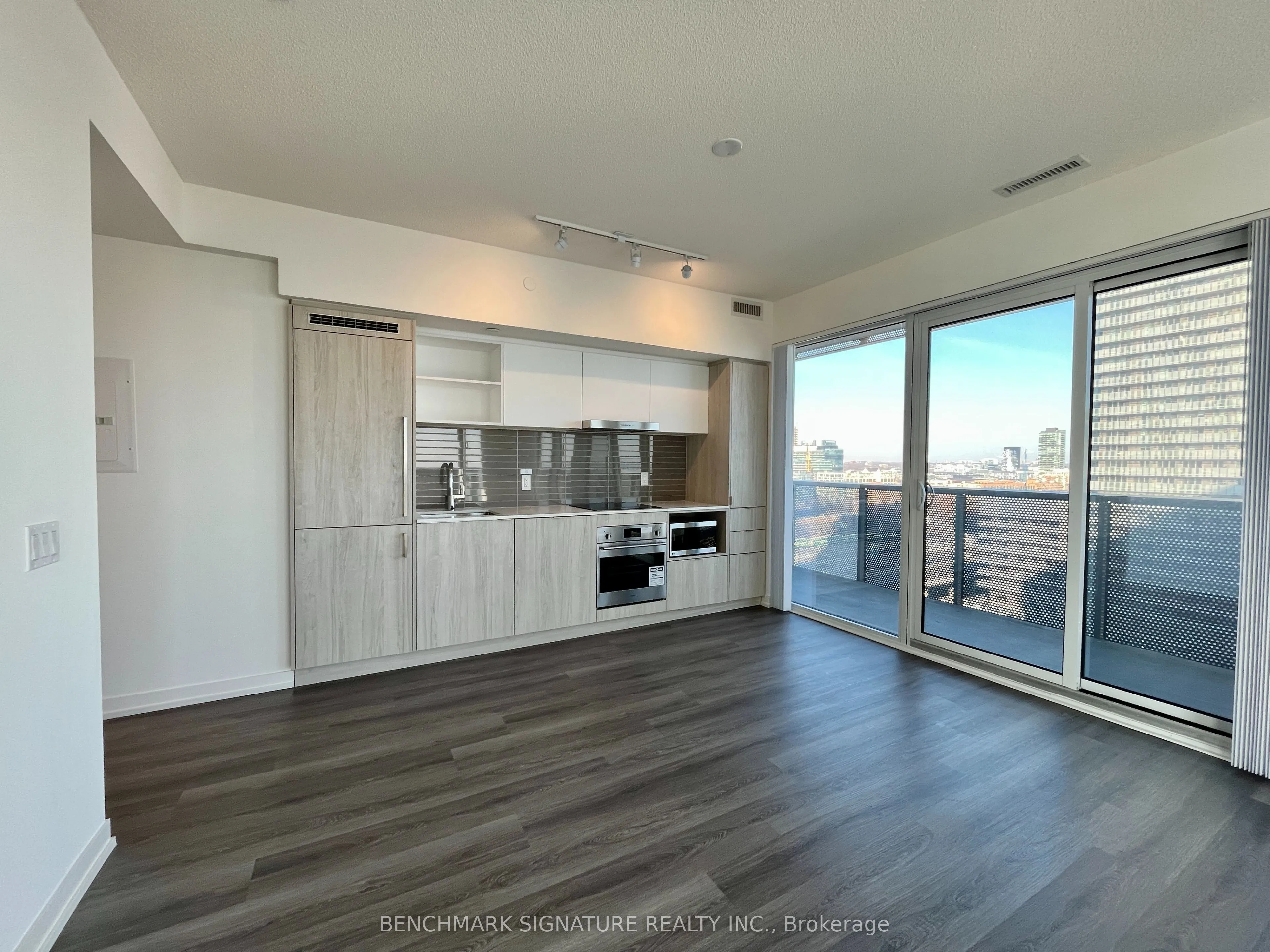 138 Downes Street, #1707