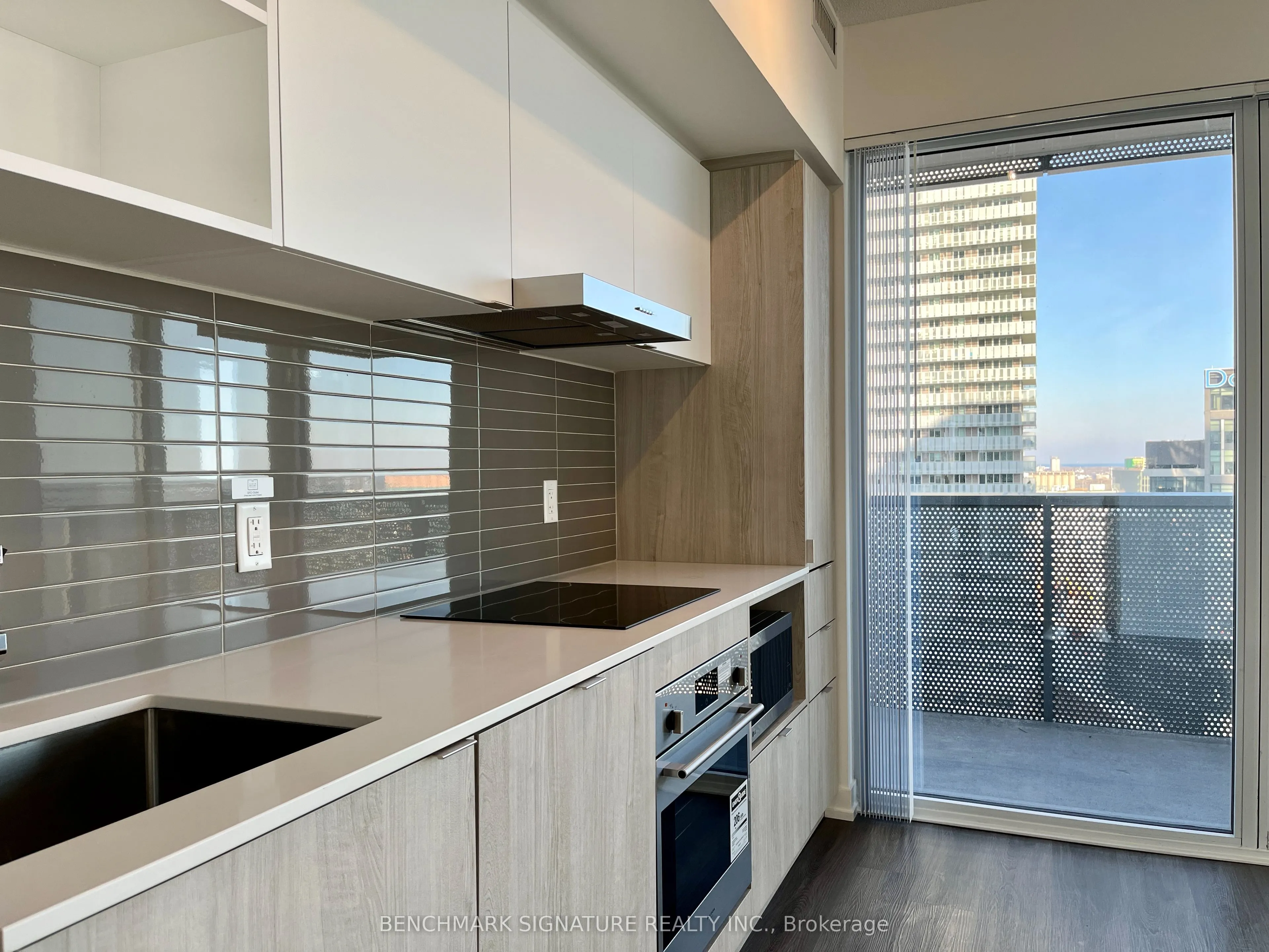 138 Downes Street, #1707