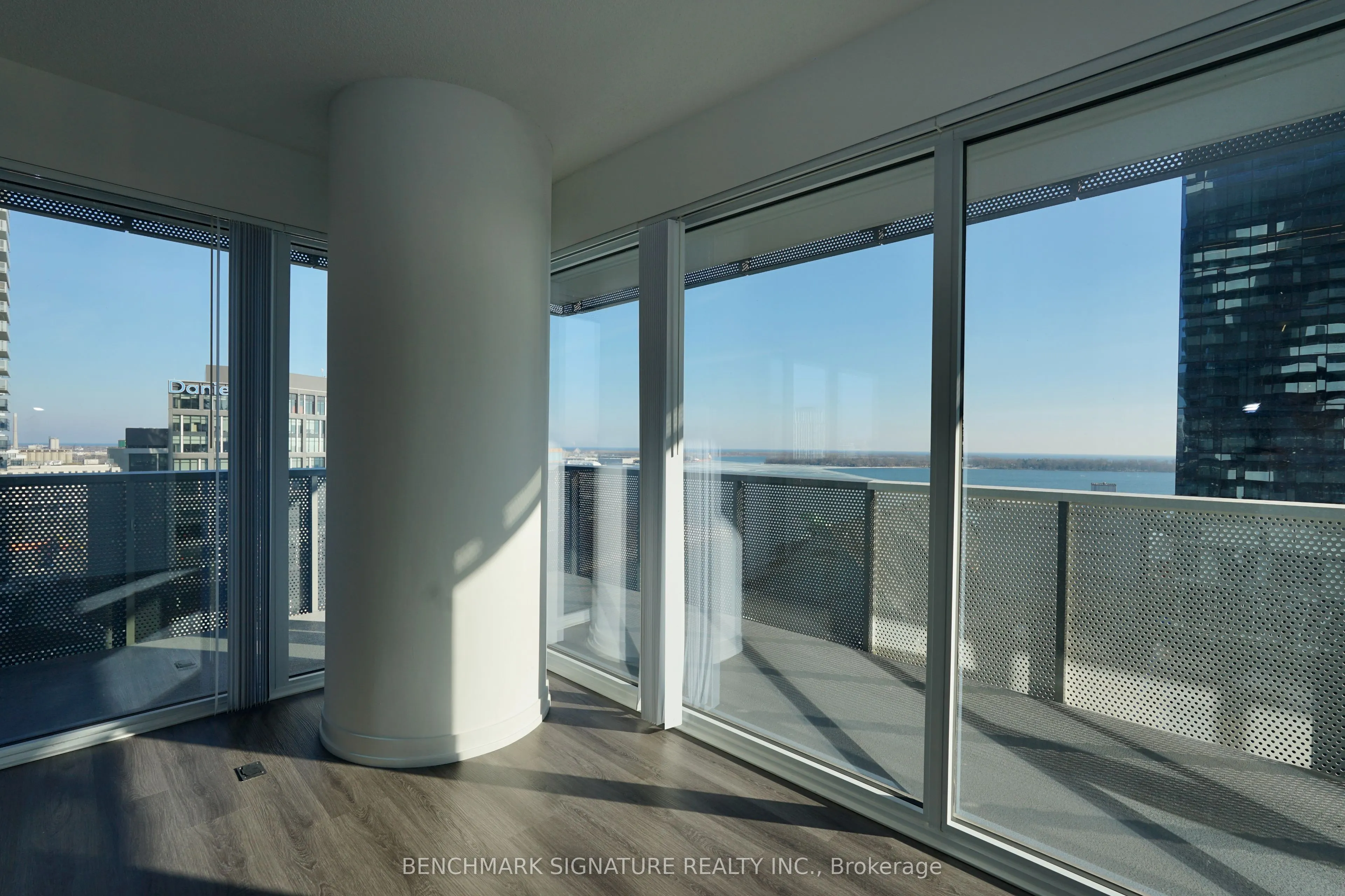 138 Downes Street, #1707