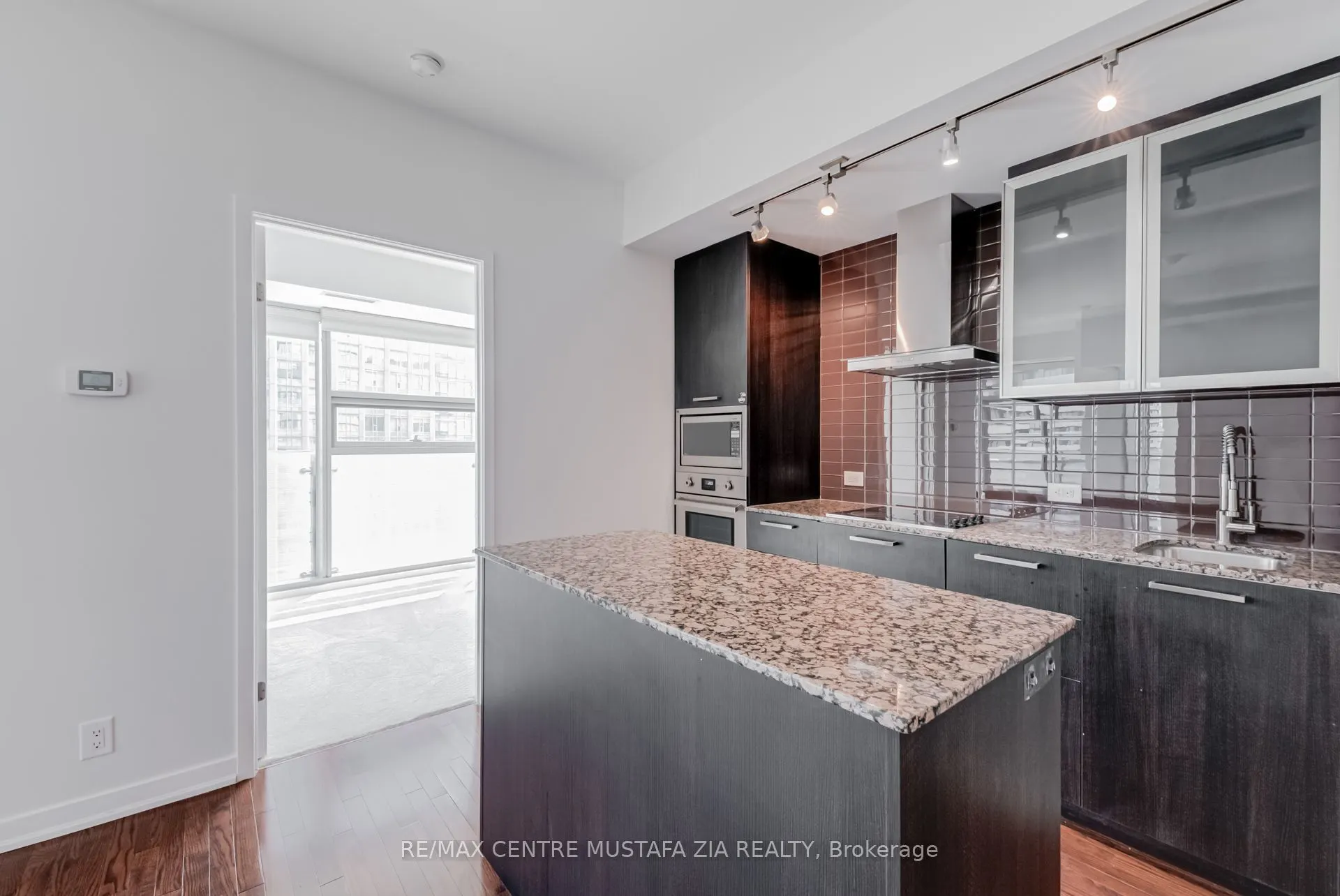 14 York Street, #2402