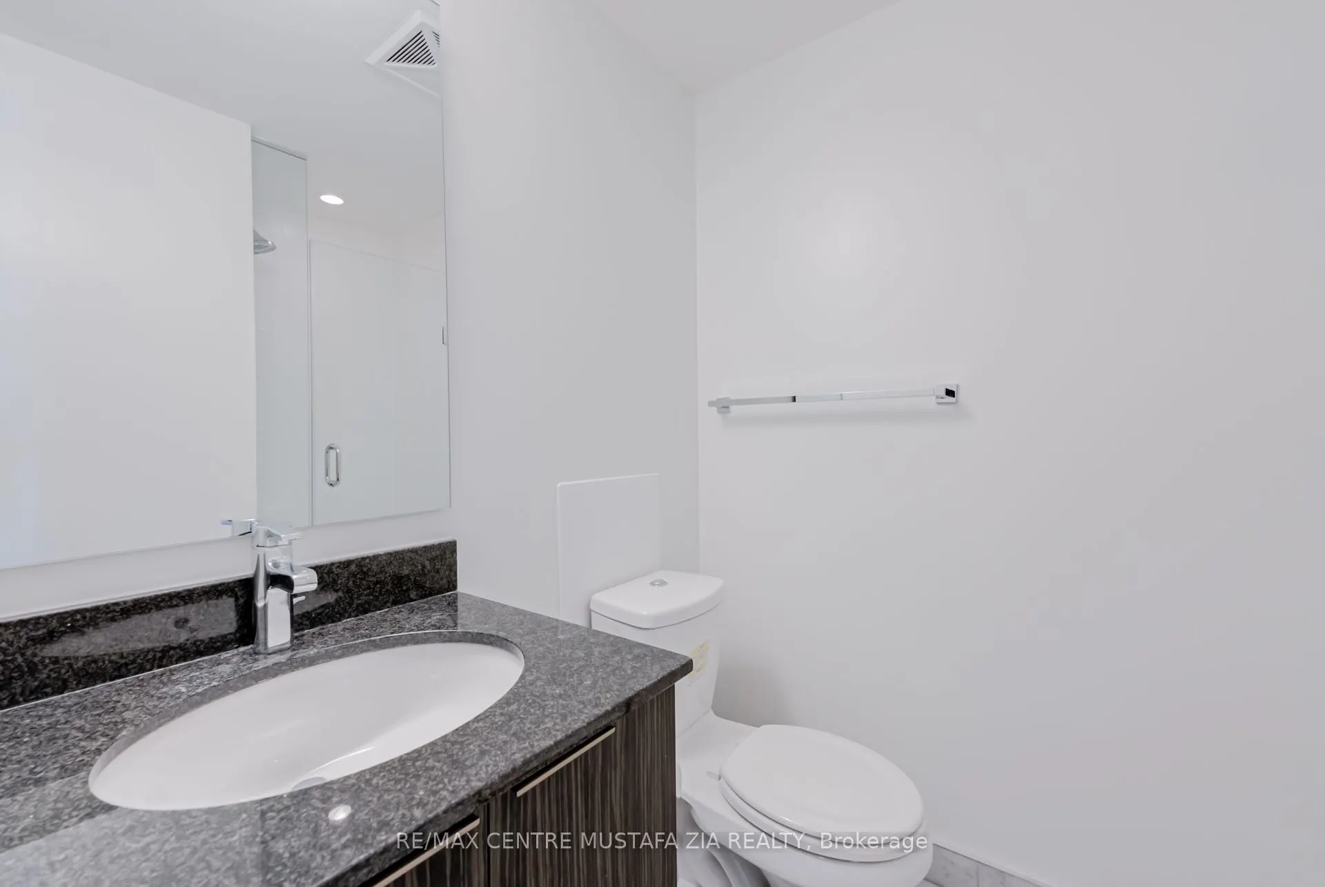 14 York Street, #2402