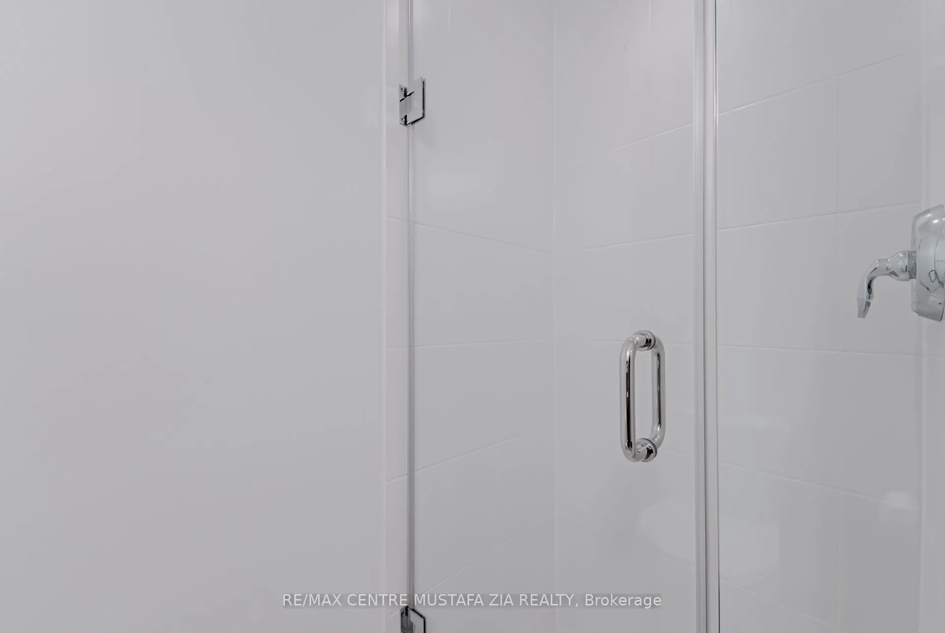 14 York Street, #2402