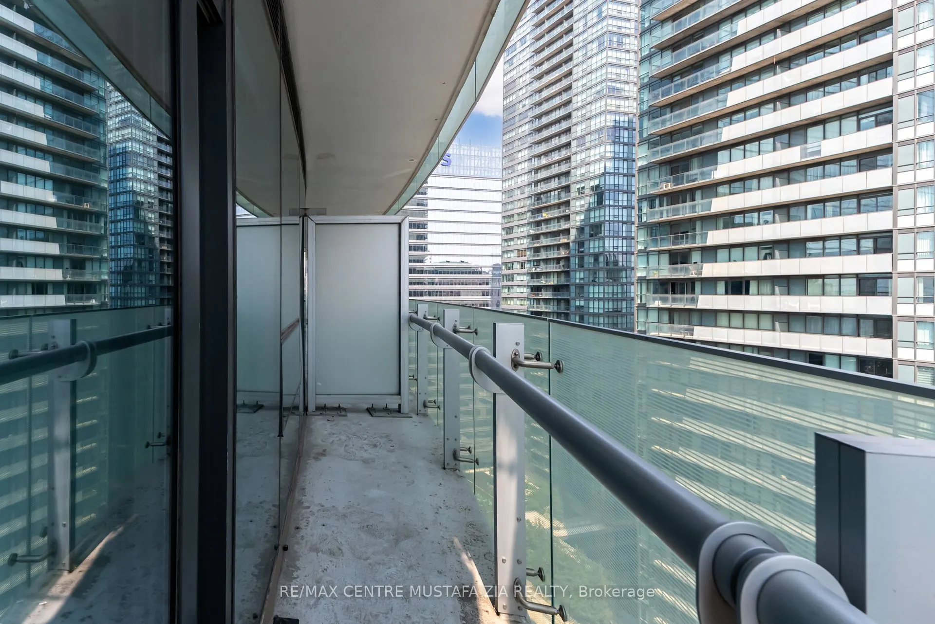 14 York Street, #2402