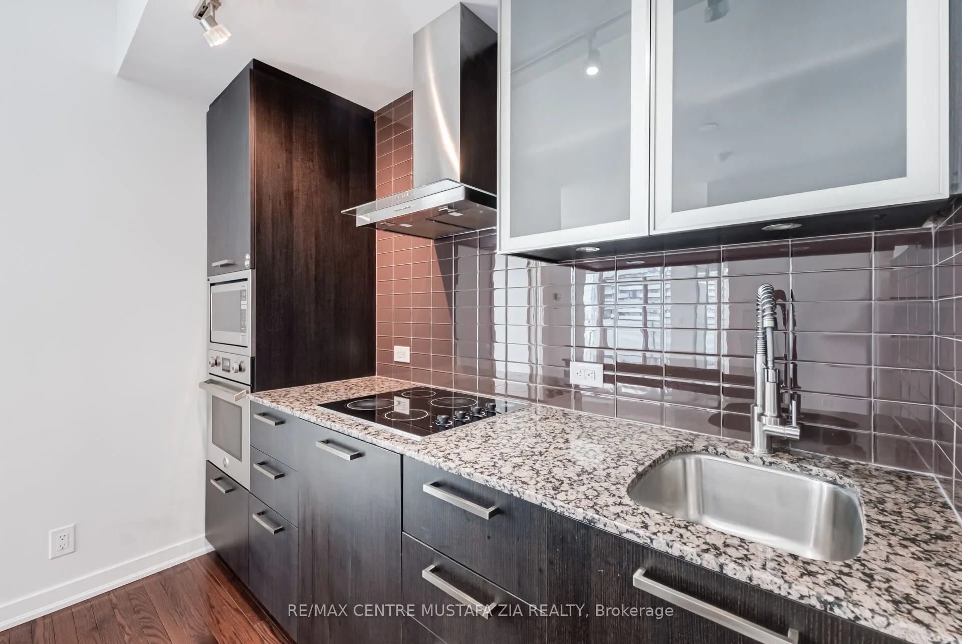 14 York Street, #2402