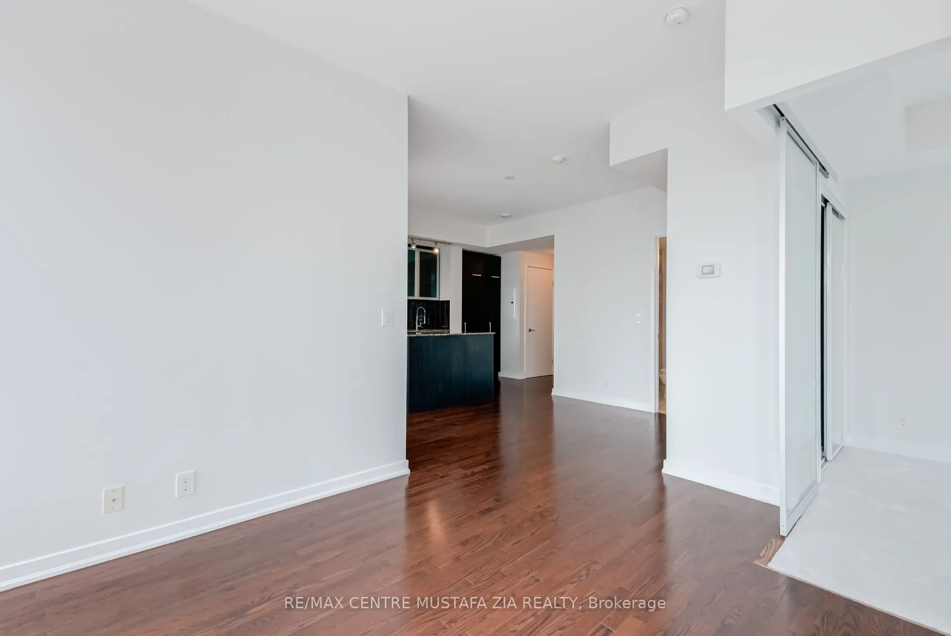 14 York Street, #2402