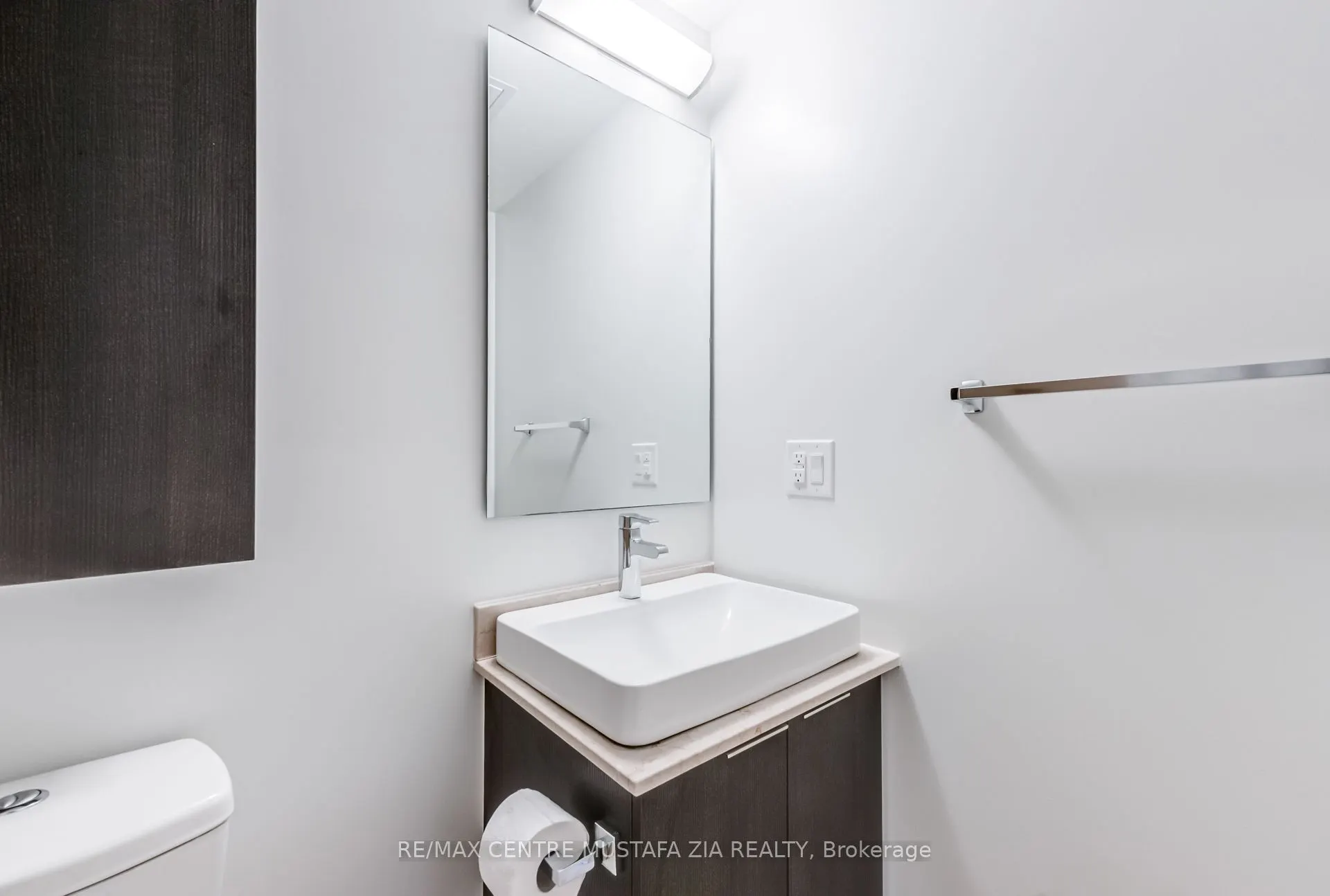 14 York Street, #2402