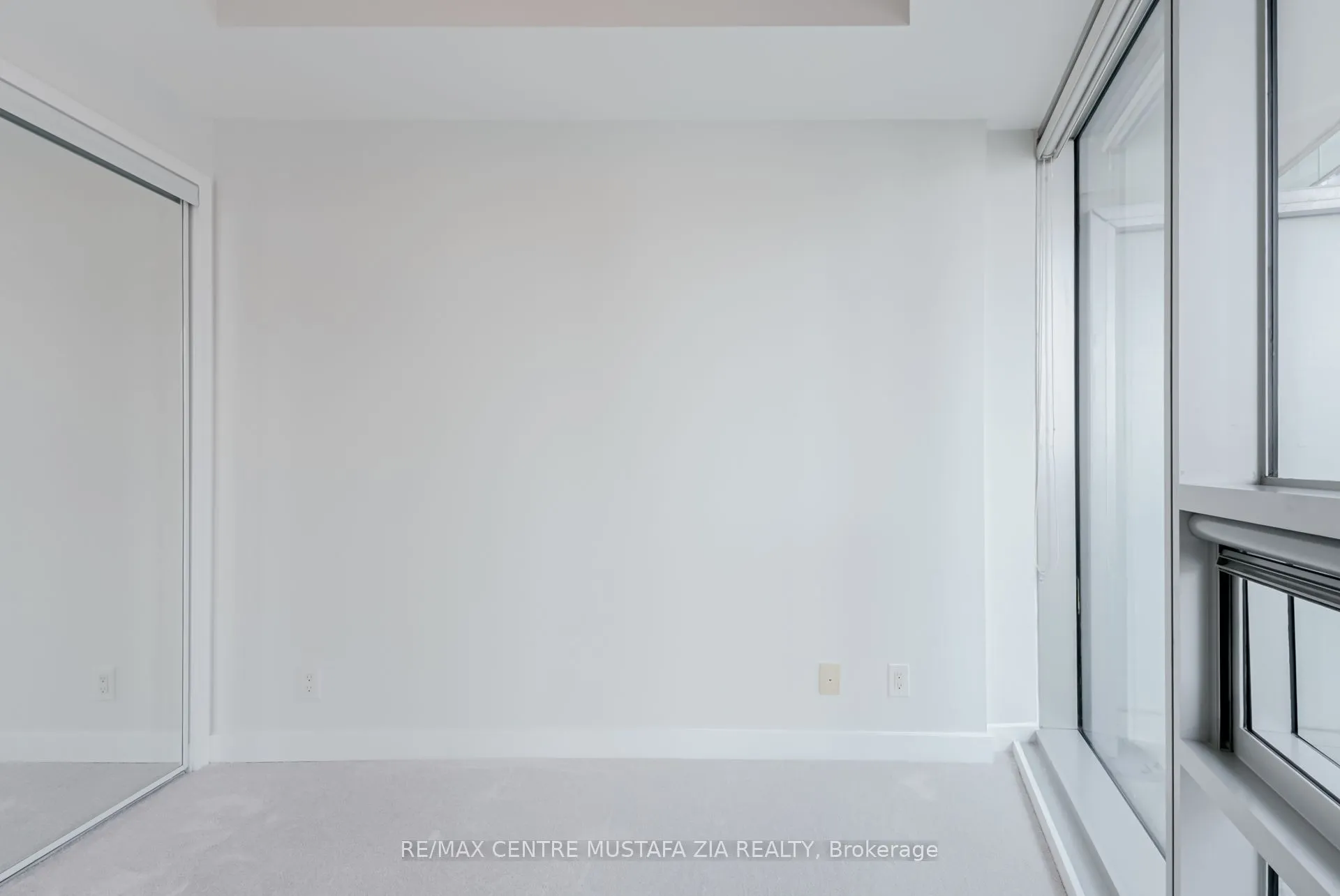 14 York Street, #2402