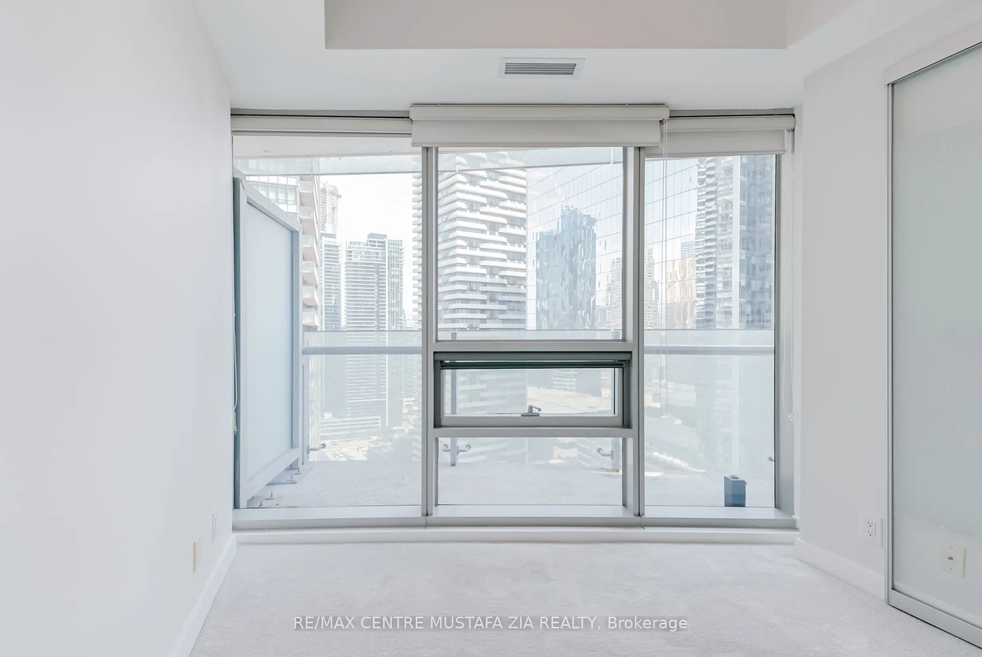 14 York Street, #2402
