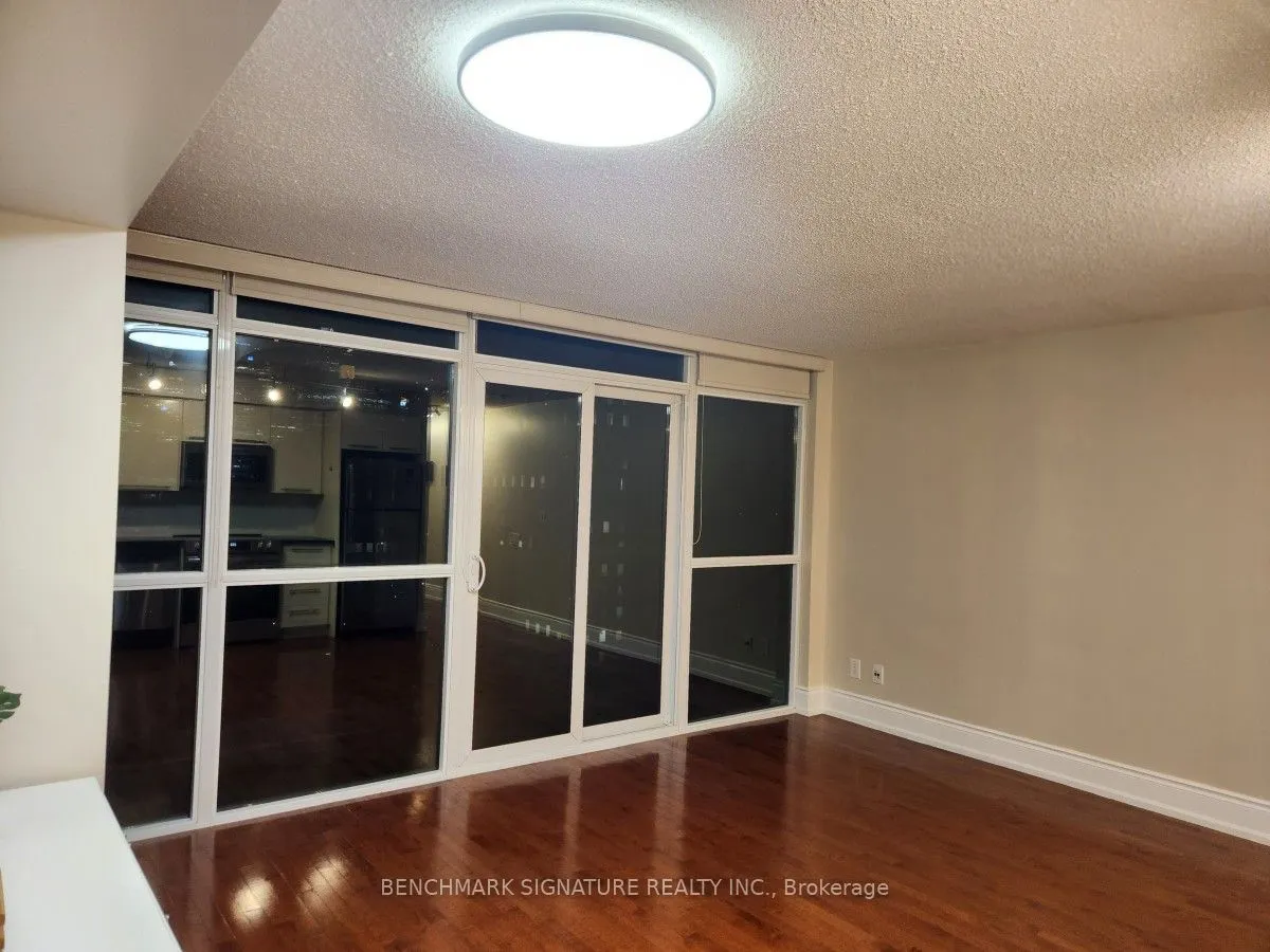 25 Carlton Street, #1702