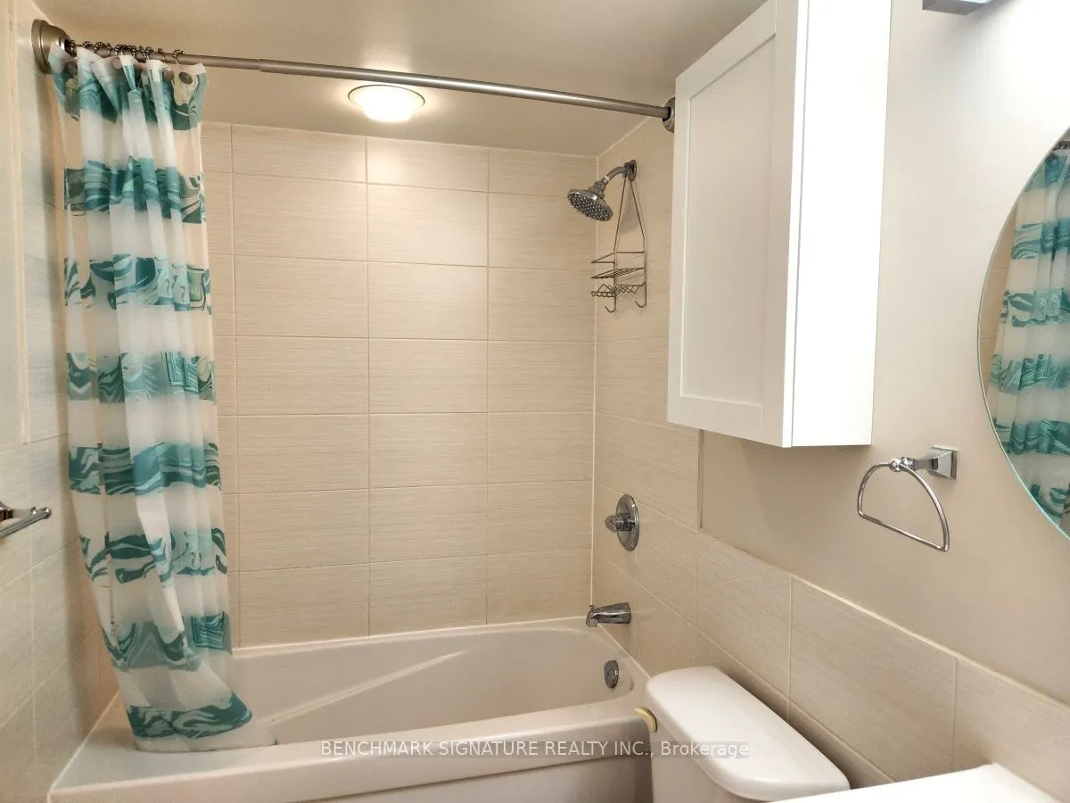 25 Carlton Street, #1702