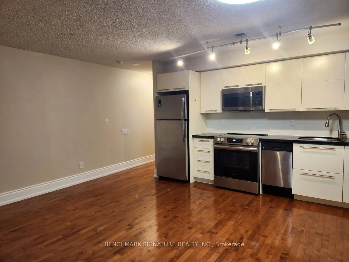 25 Carlton Street, #1702