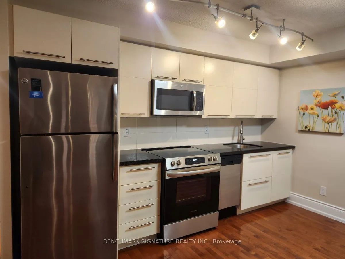 25 Carlton Street, #1702