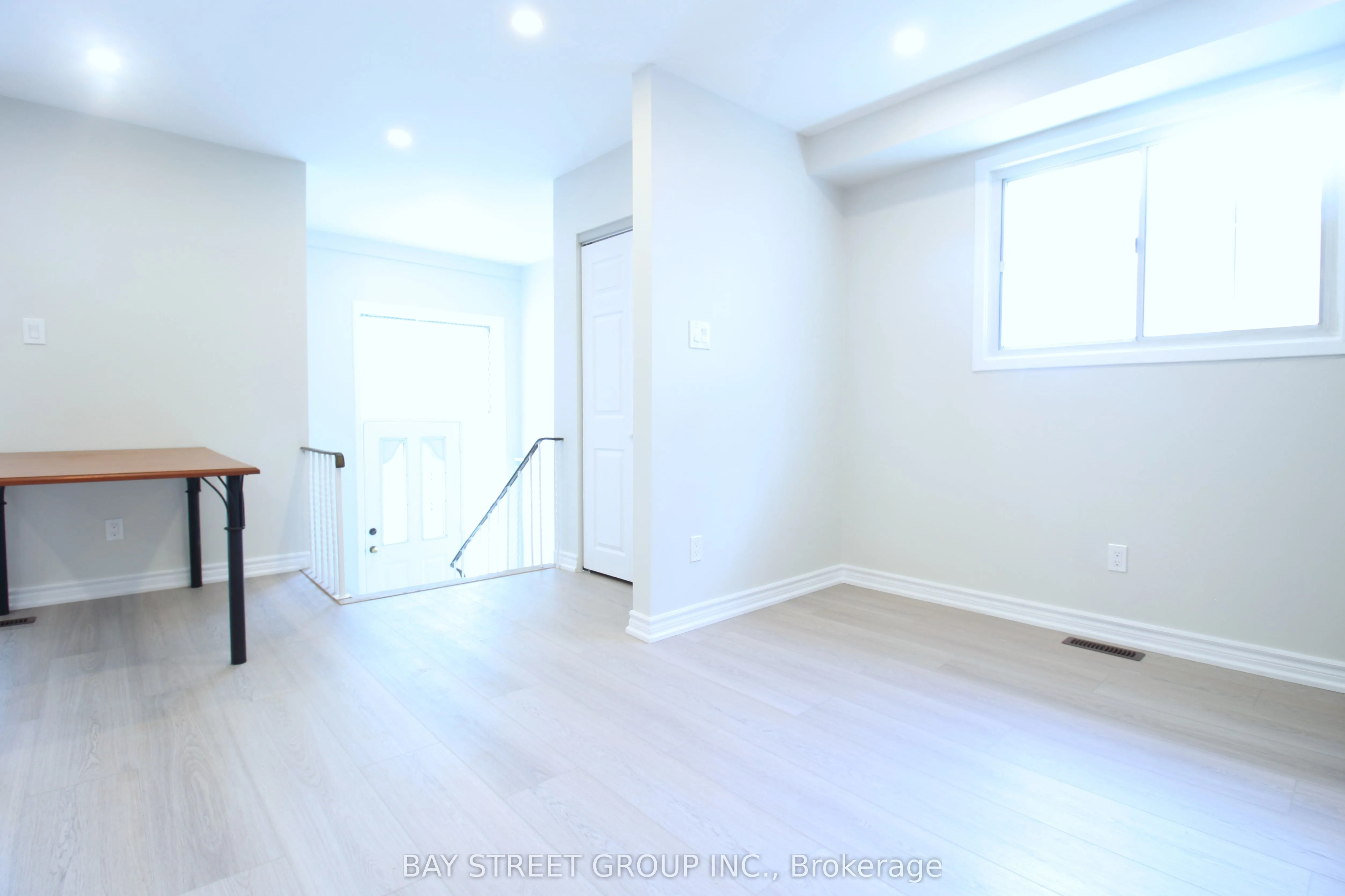 117 Pindar Crescent, #Main Floor