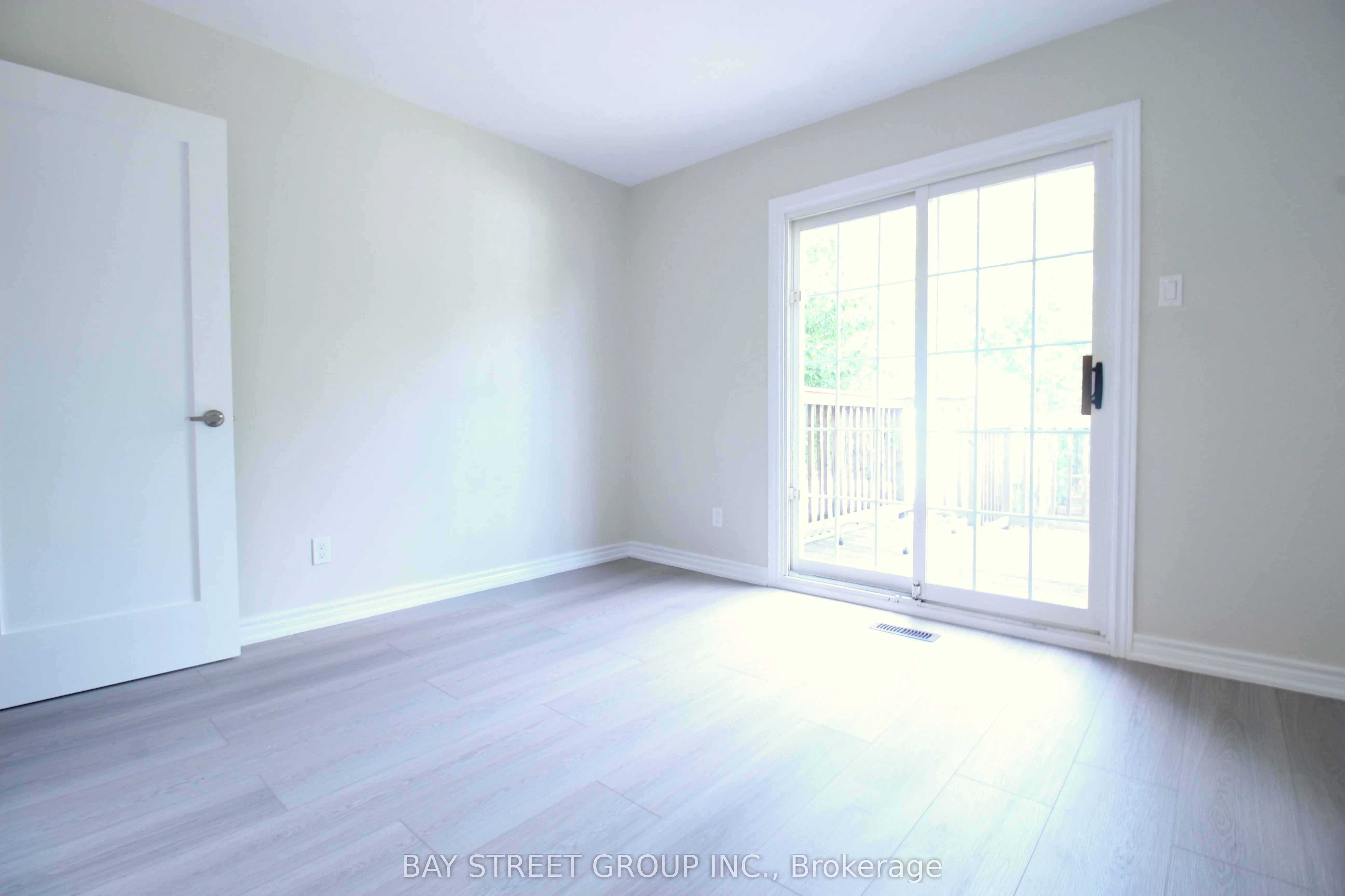 117 Pindar Crescent, #Main Floor