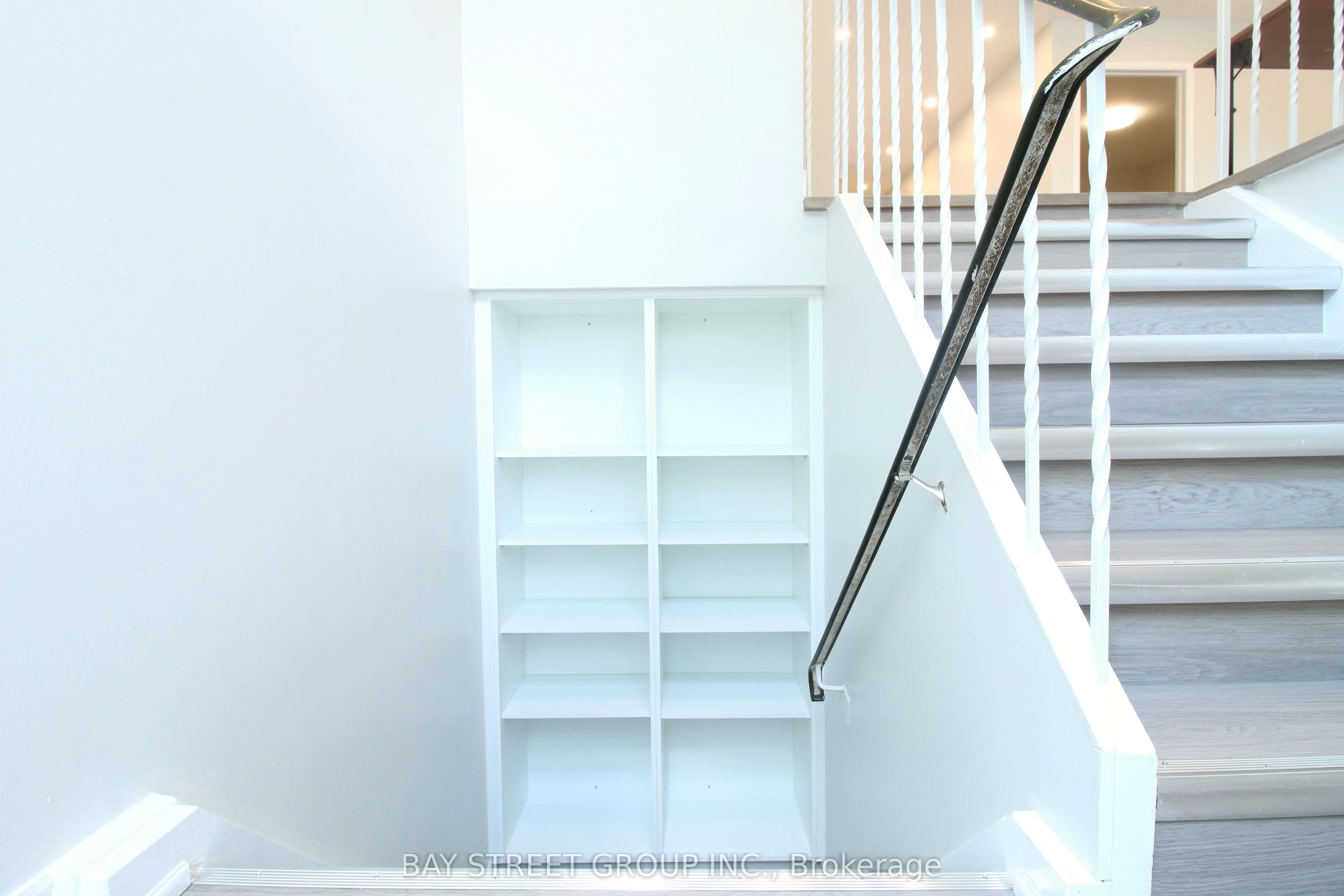 117 Pindar Crescent, #Main Floor