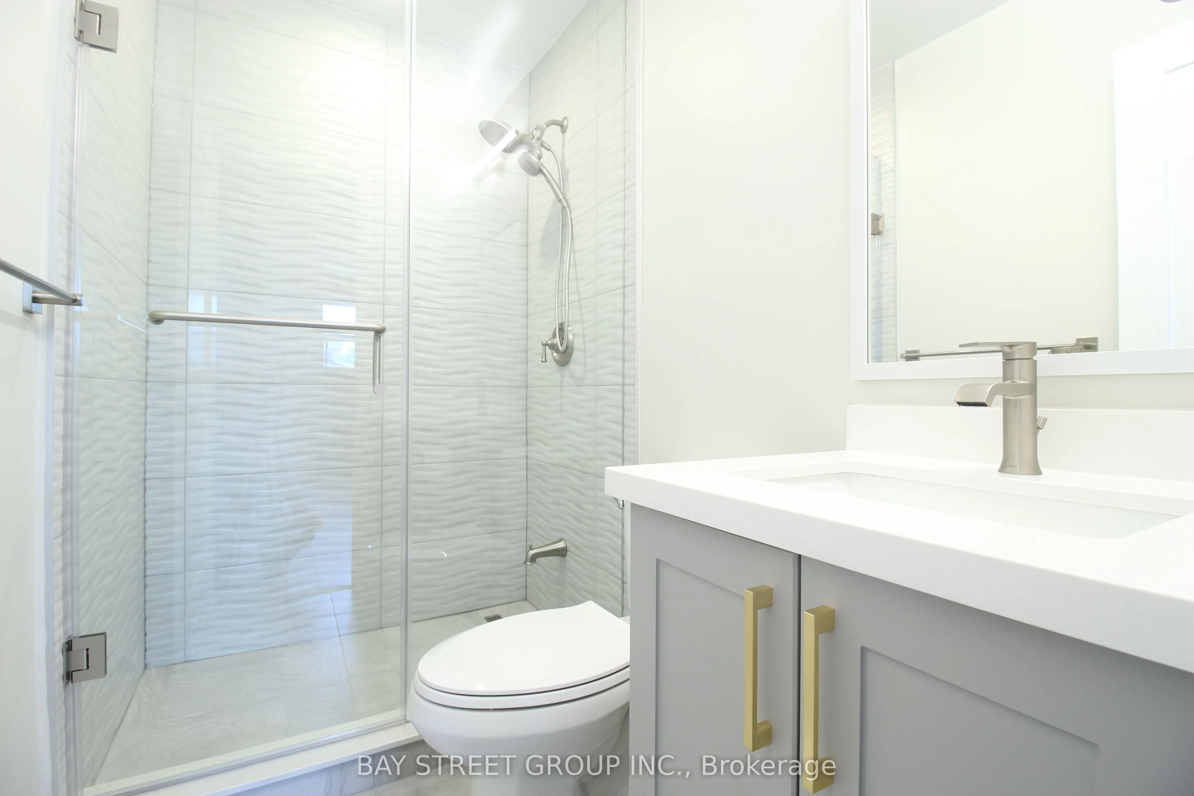 117 Pindar Crescent, #Main Floor