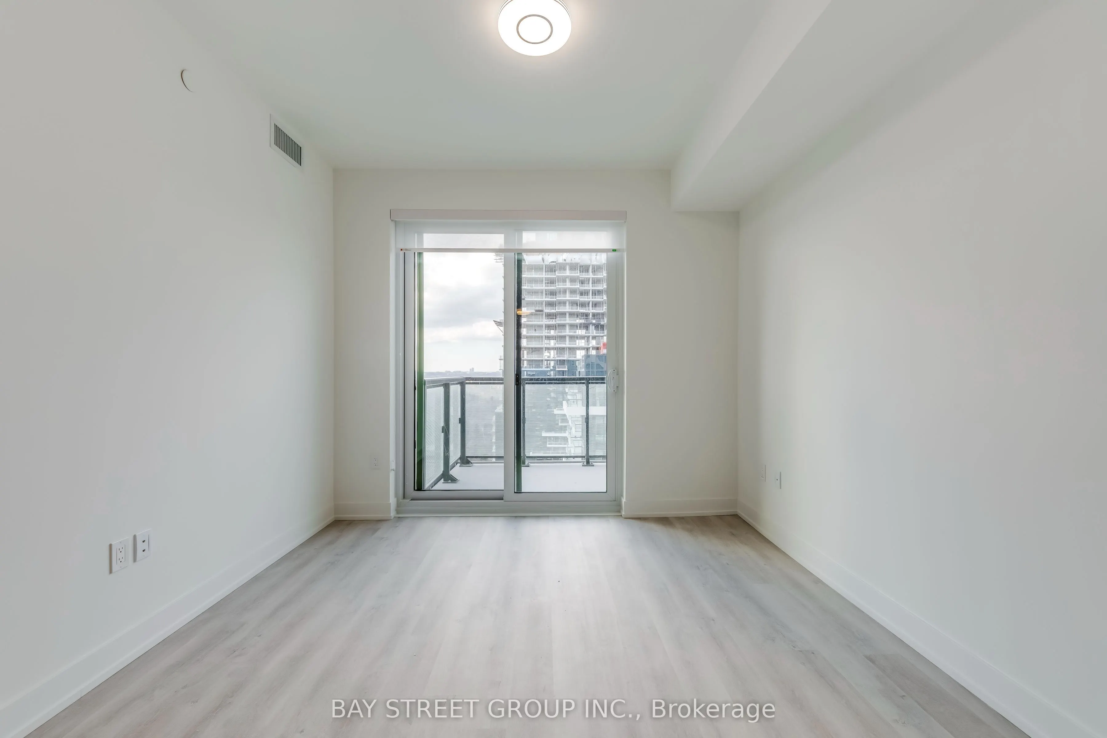 30 Inn On The Park Drive, #3001