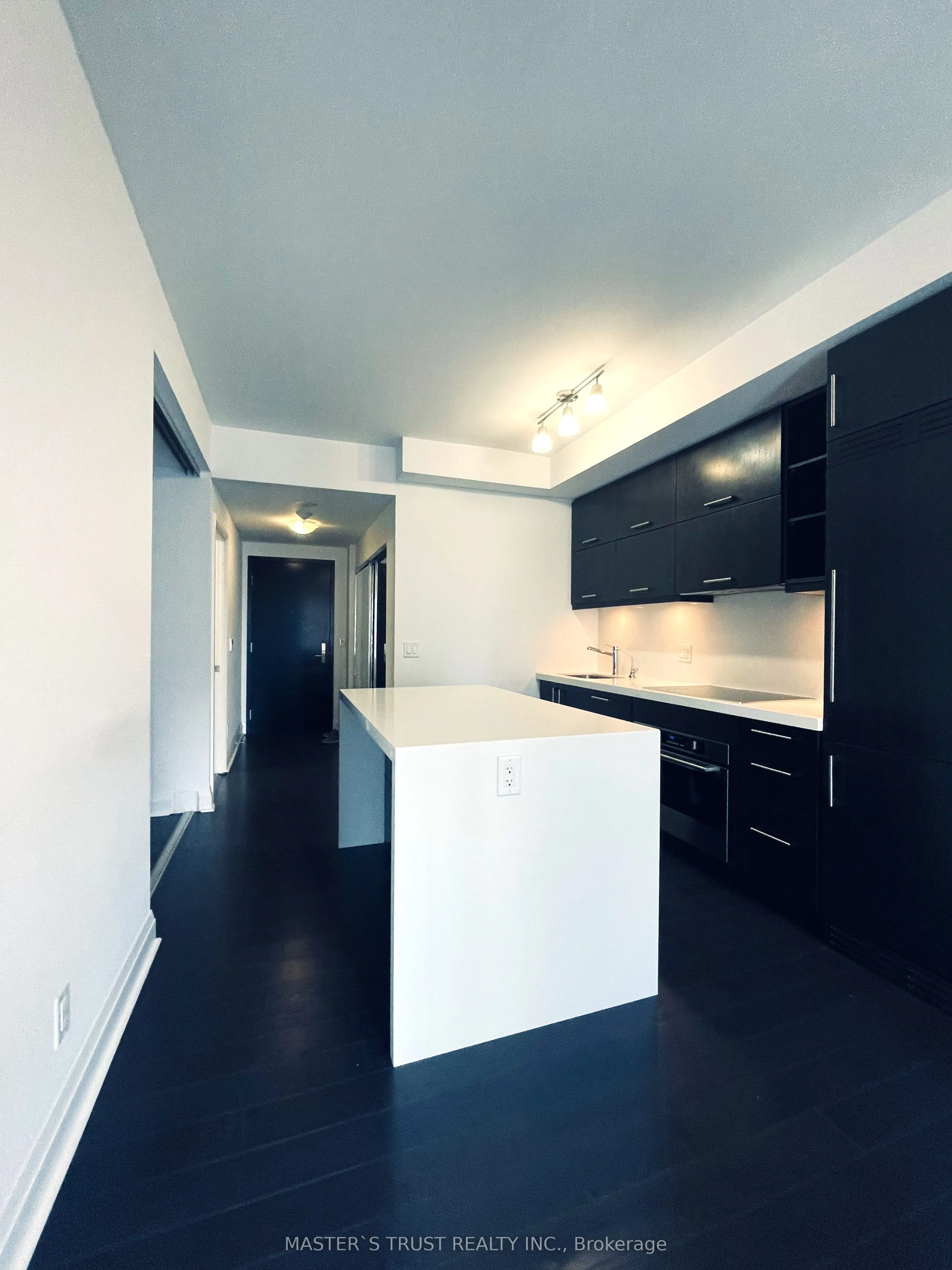 1080 Bay Street, #1109