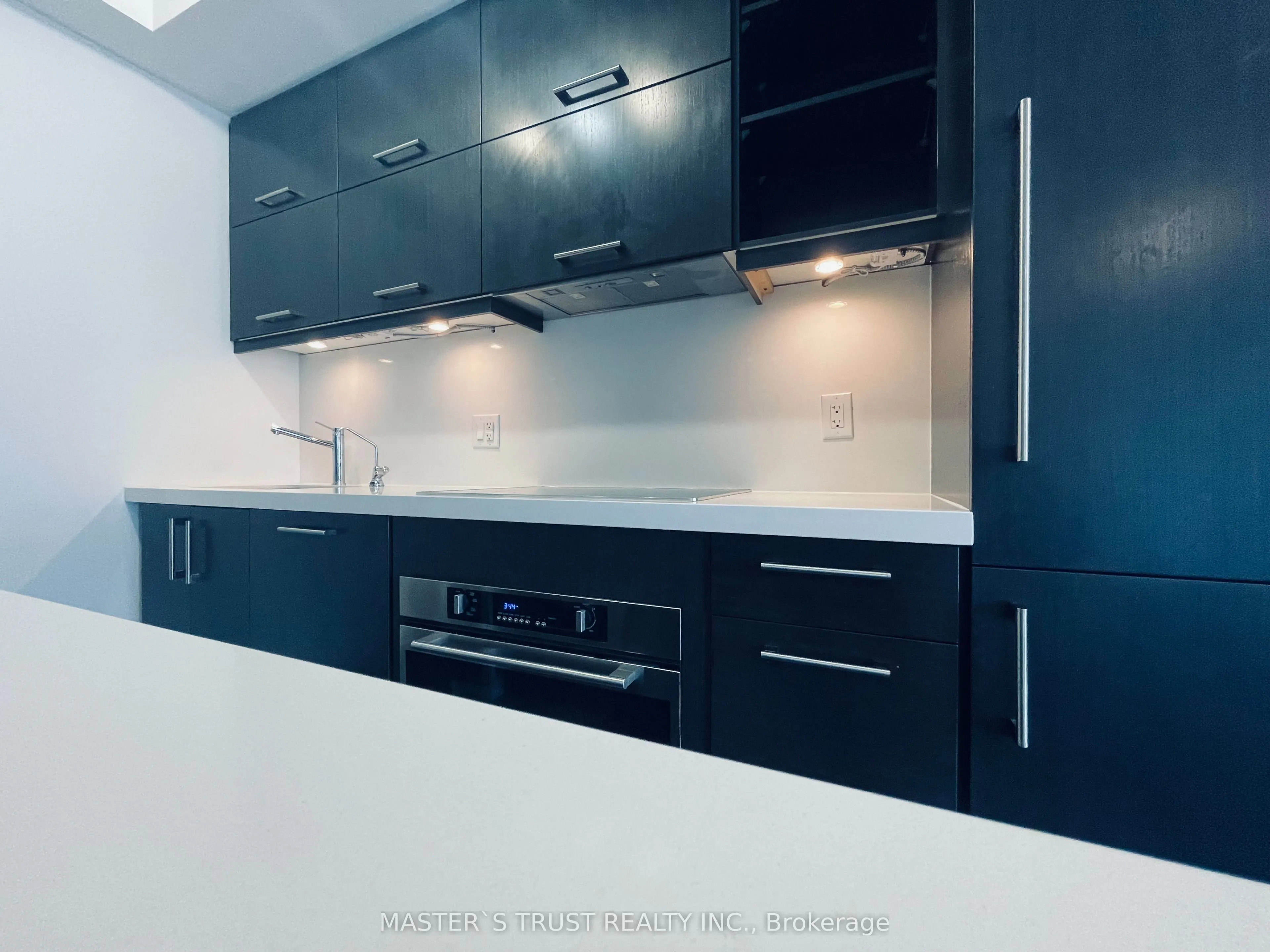 1080 Bay Street, #1109