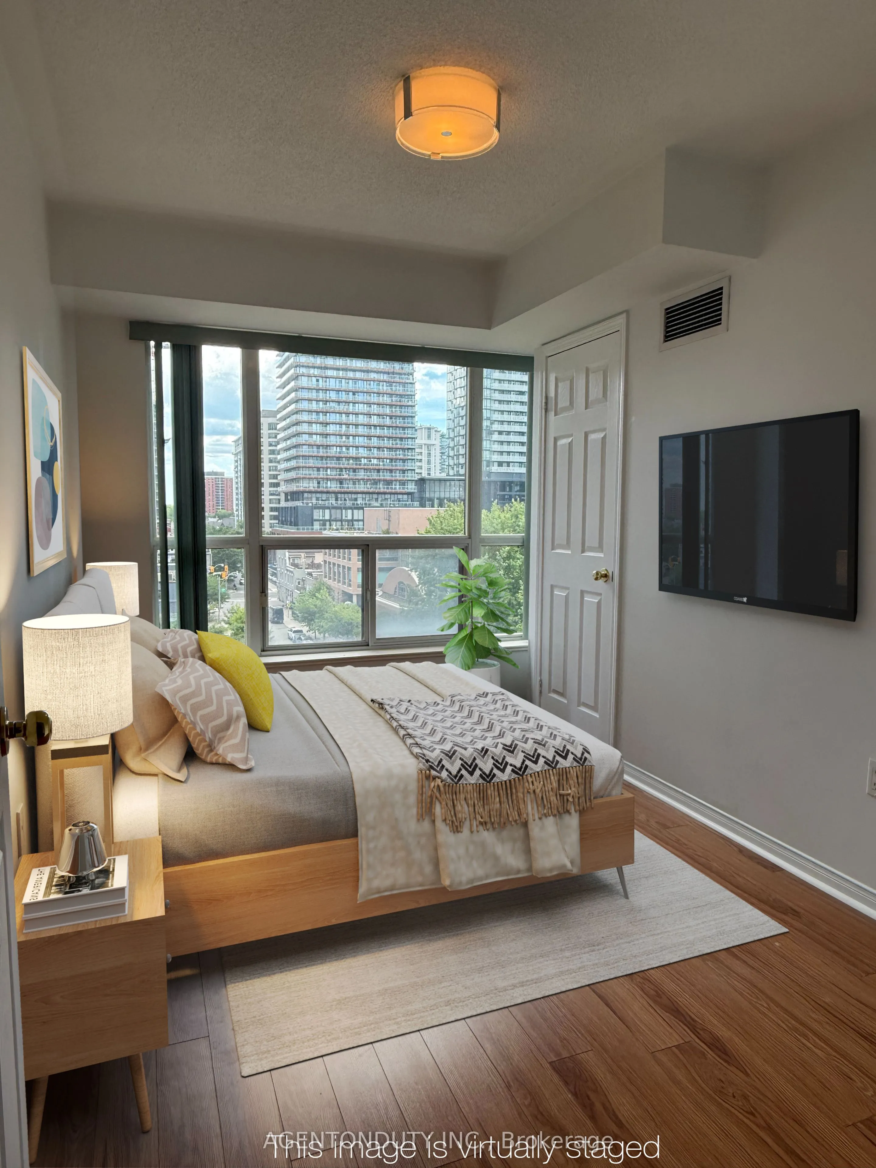 909 Bay Street, #607