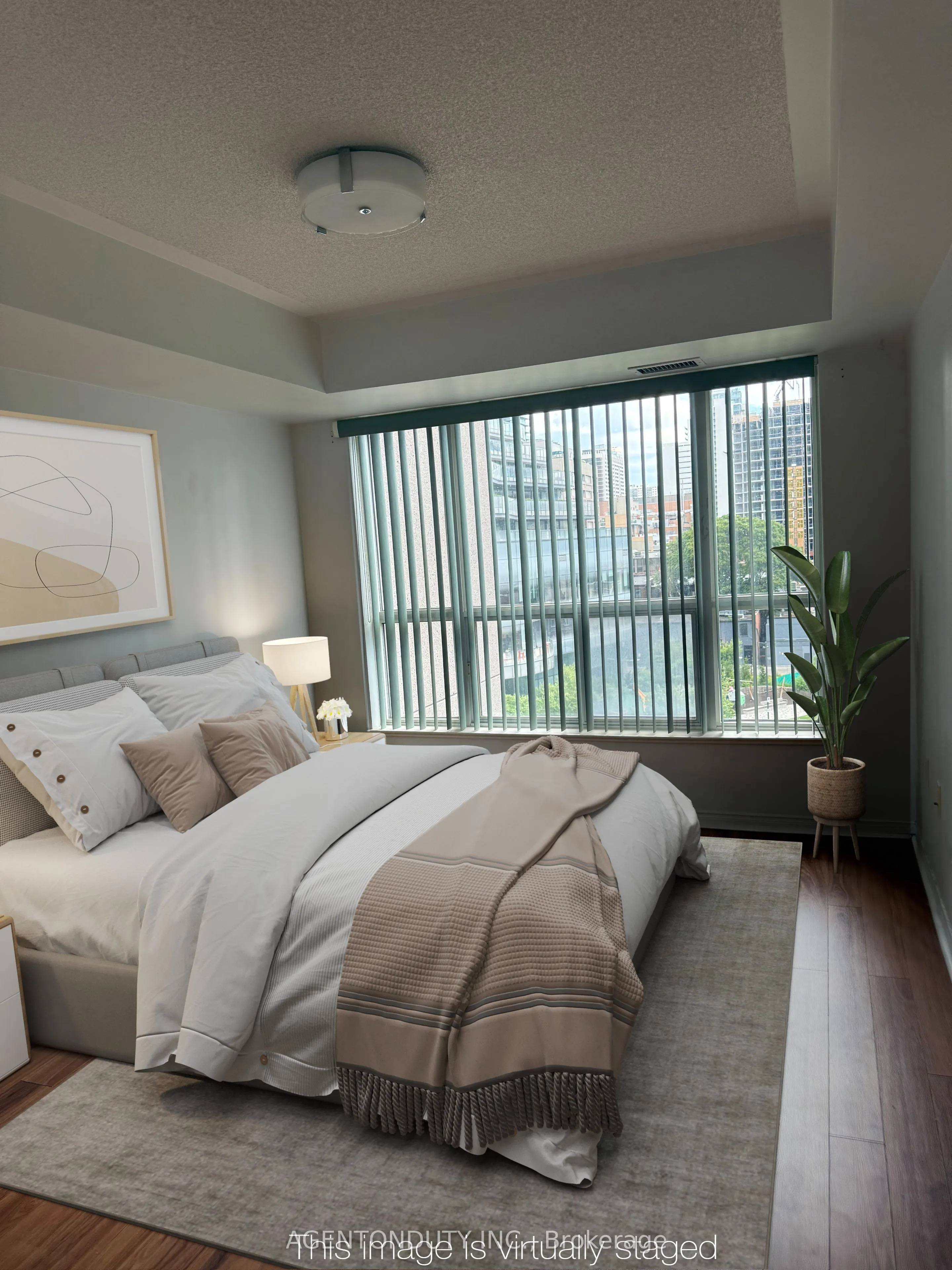 909 Bay Street, #607