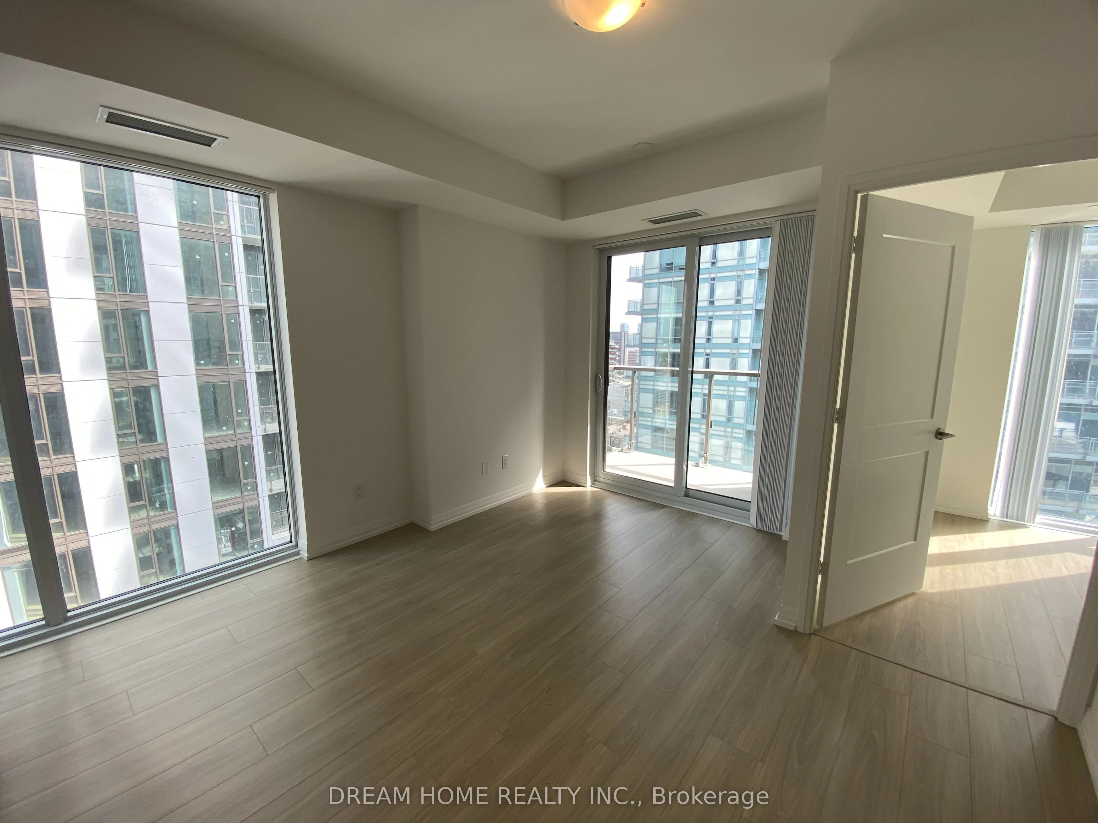 8 Widmer Street, #3105