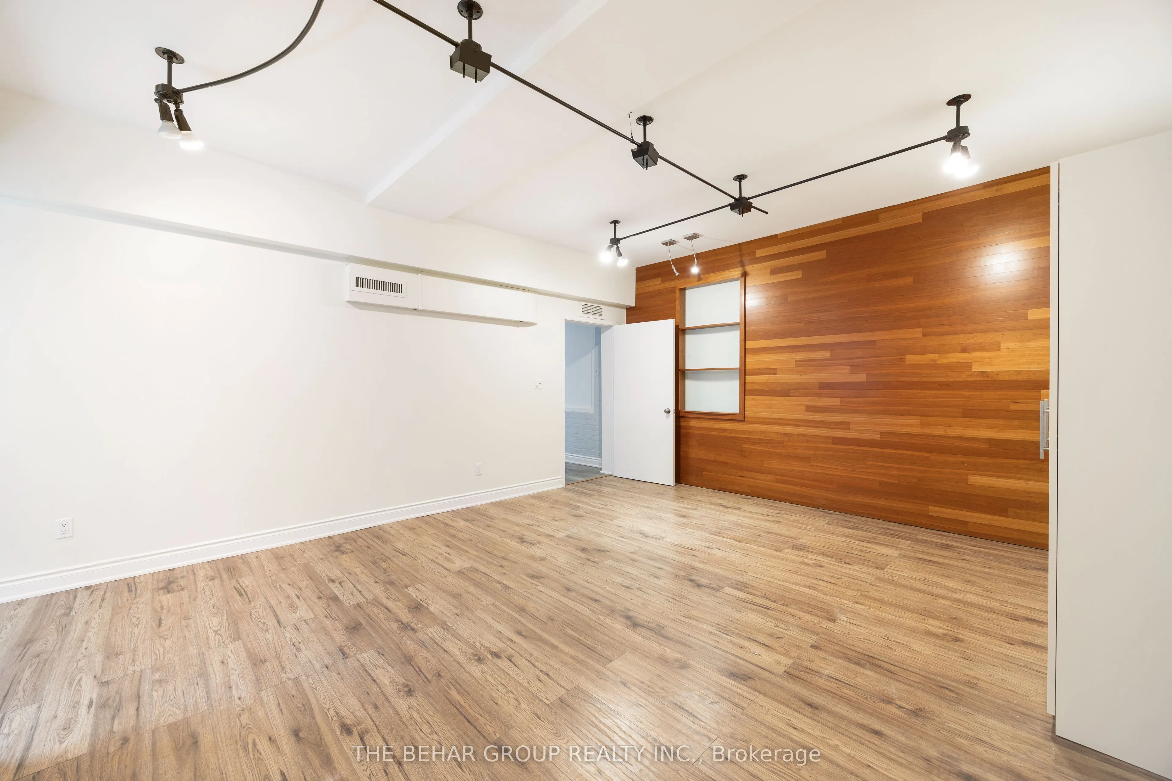 18 Dupont Street, #1