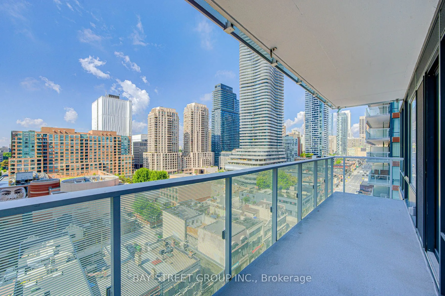 501 Yonge Street, #902
