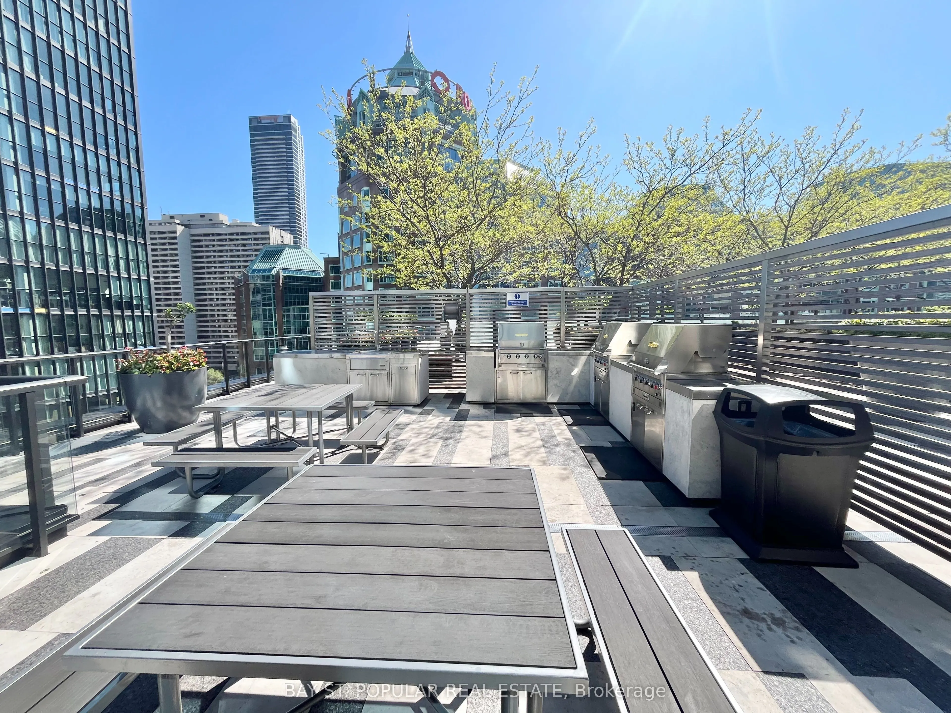 101 Charles Street E, #813