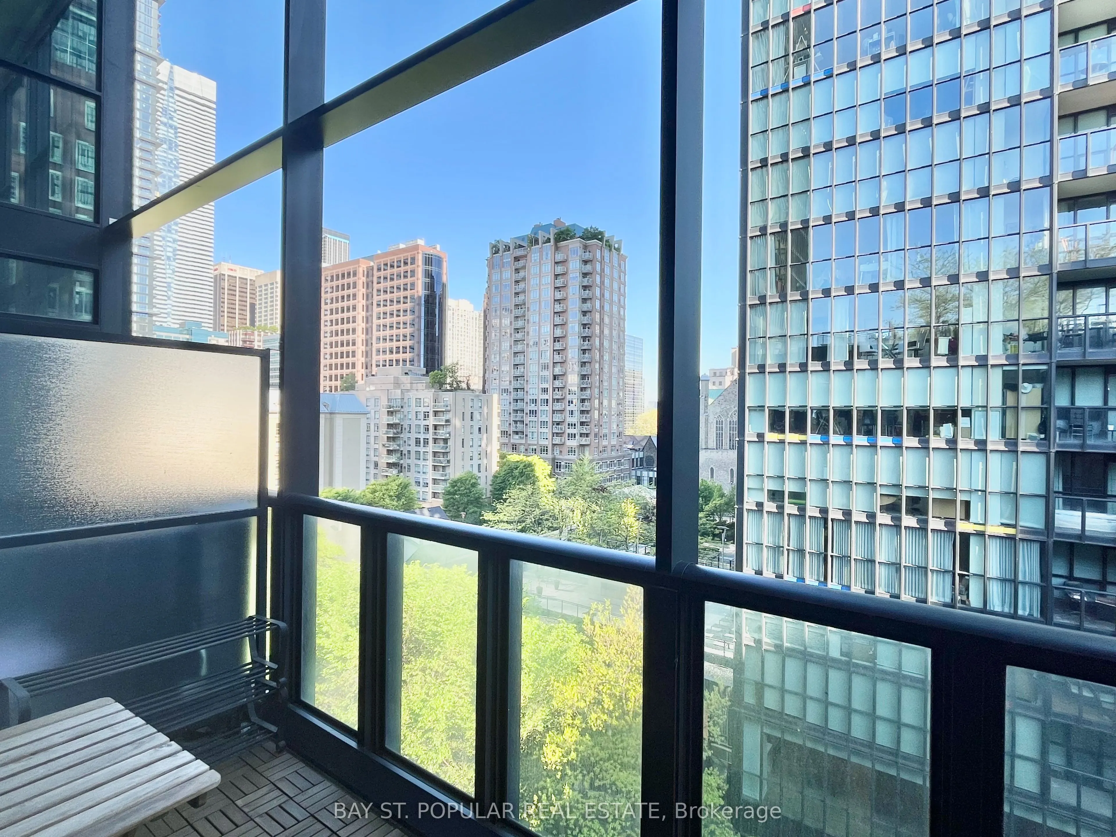 101 Charles Street E, #813