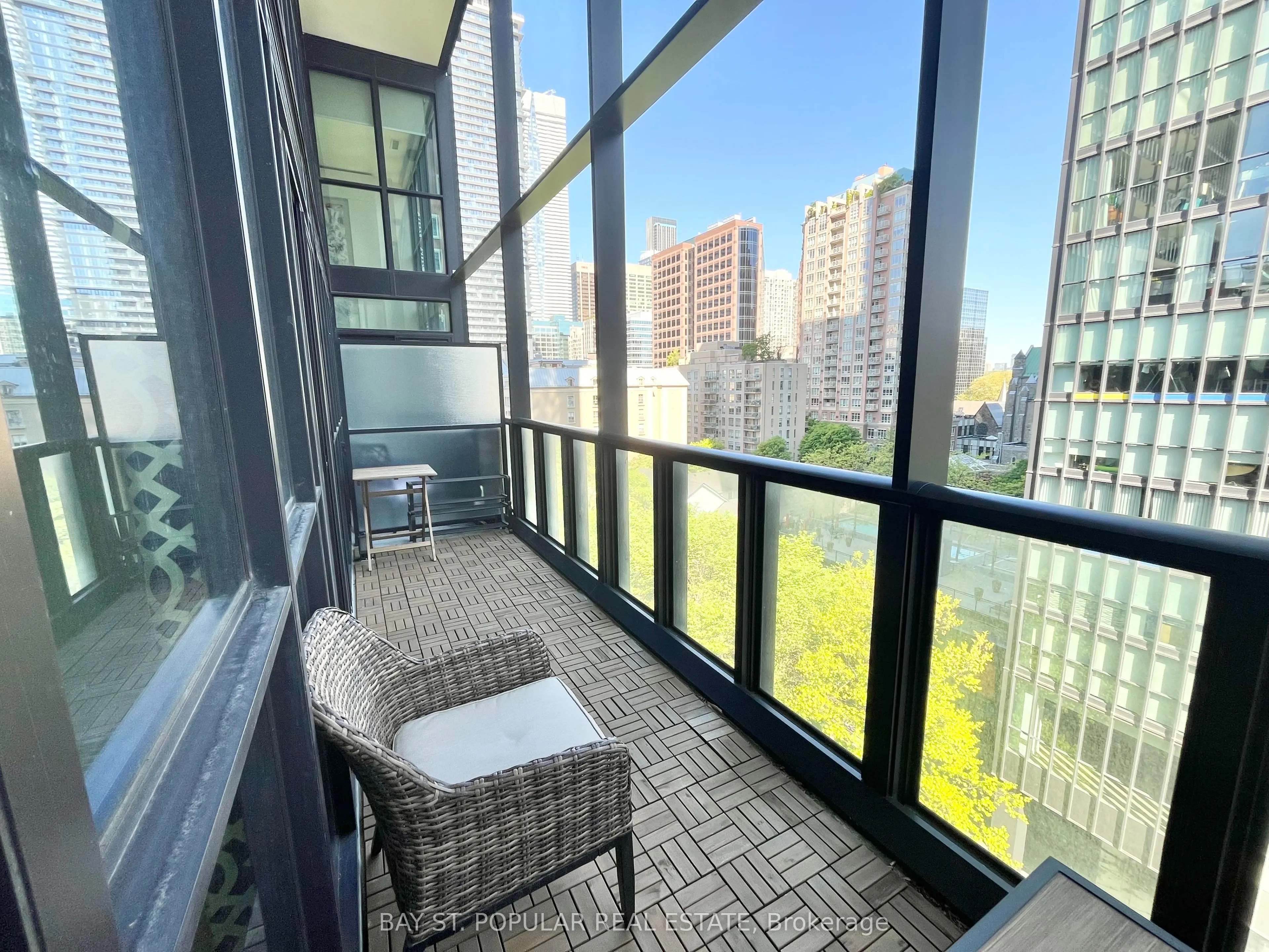 101 Charles Street E, #813