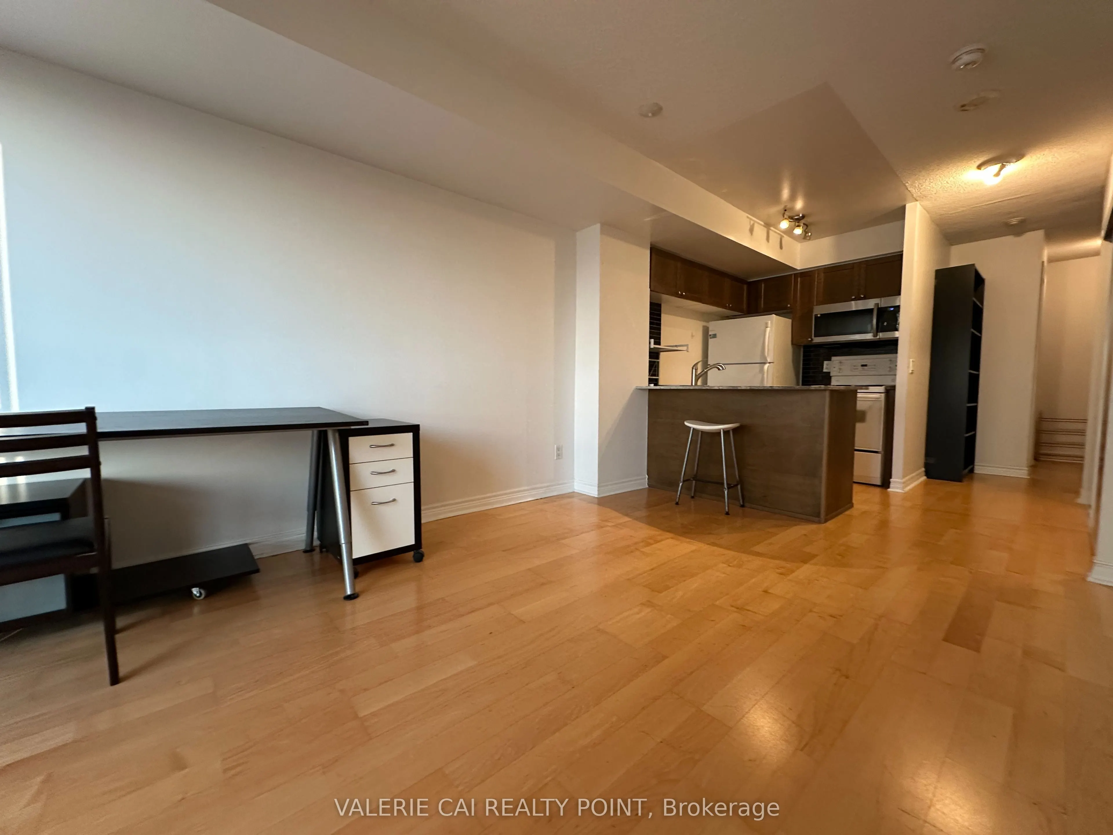 763 Bay Street, #2214