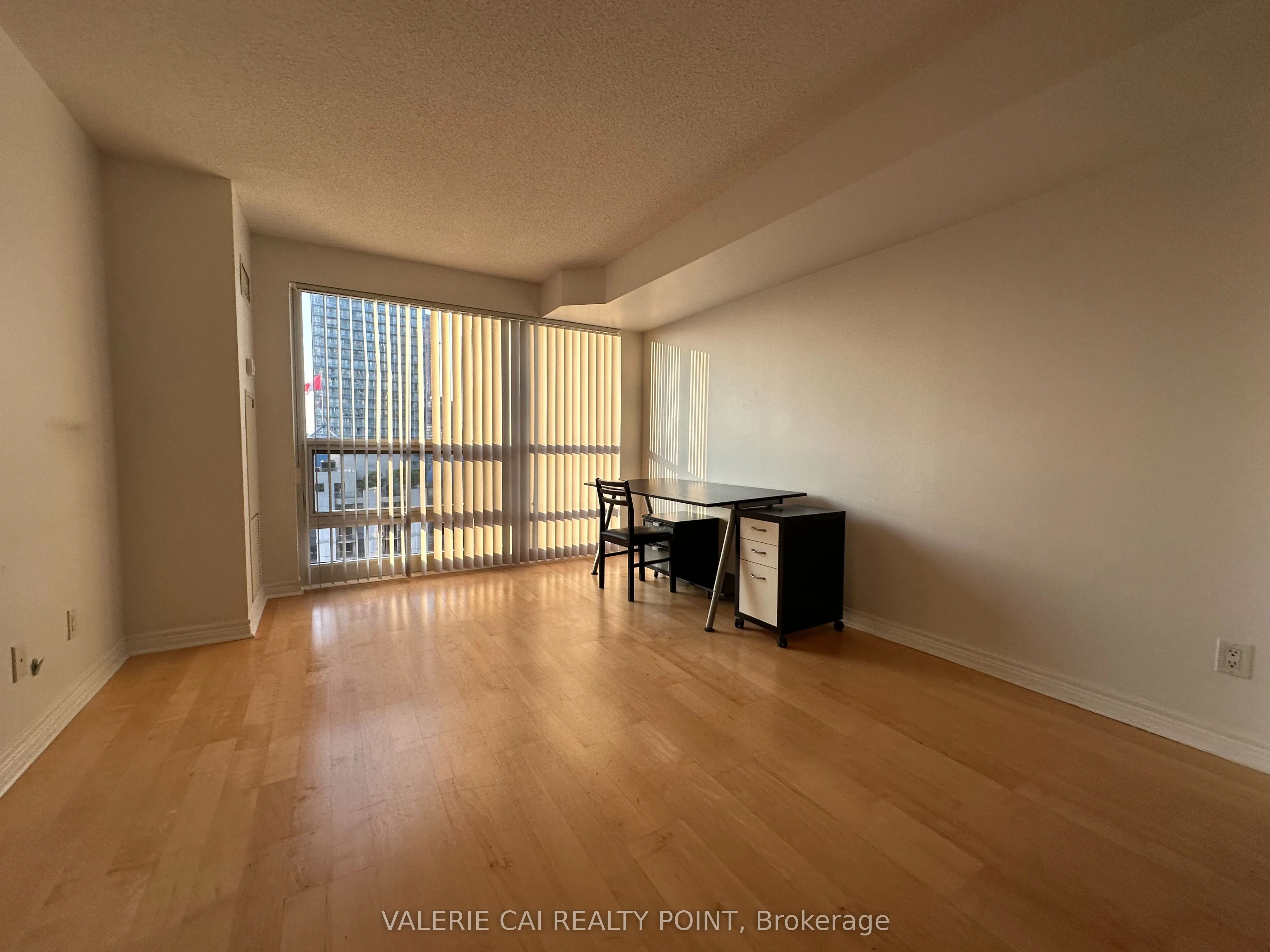 763 Bay Street, #2214