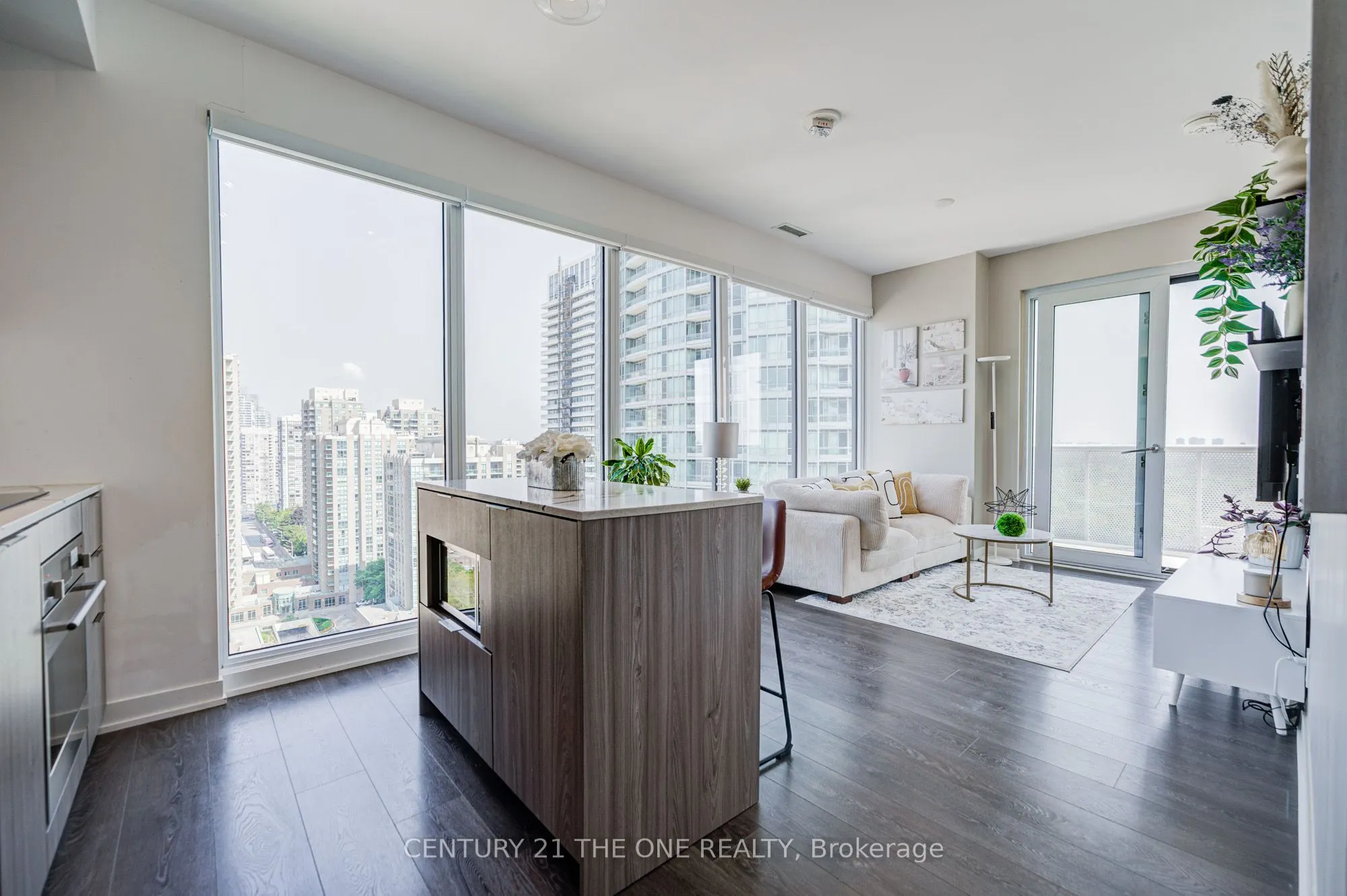 15 Holmes Avenue, #1708