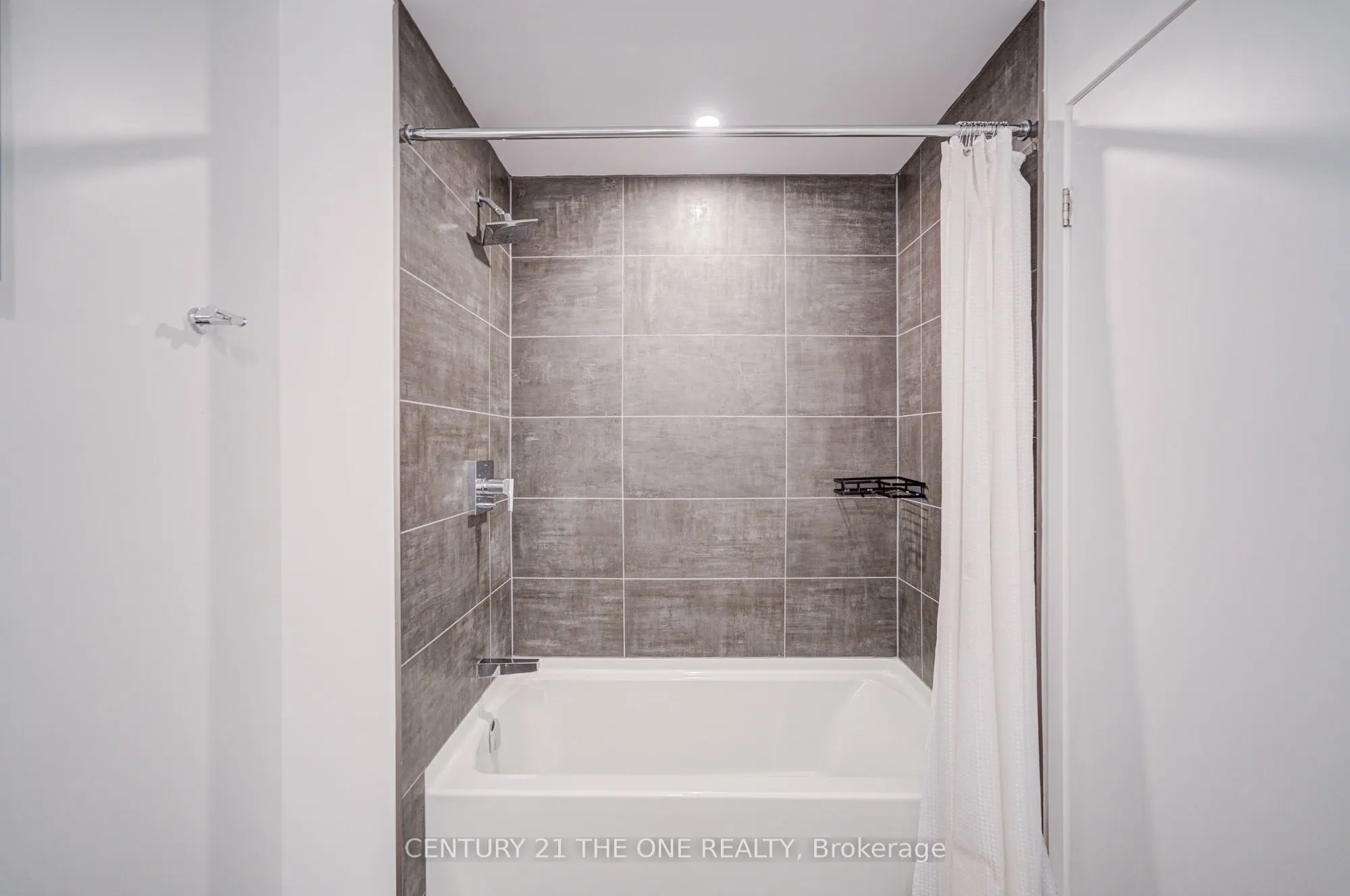 15 Holmes Avenue, #1708