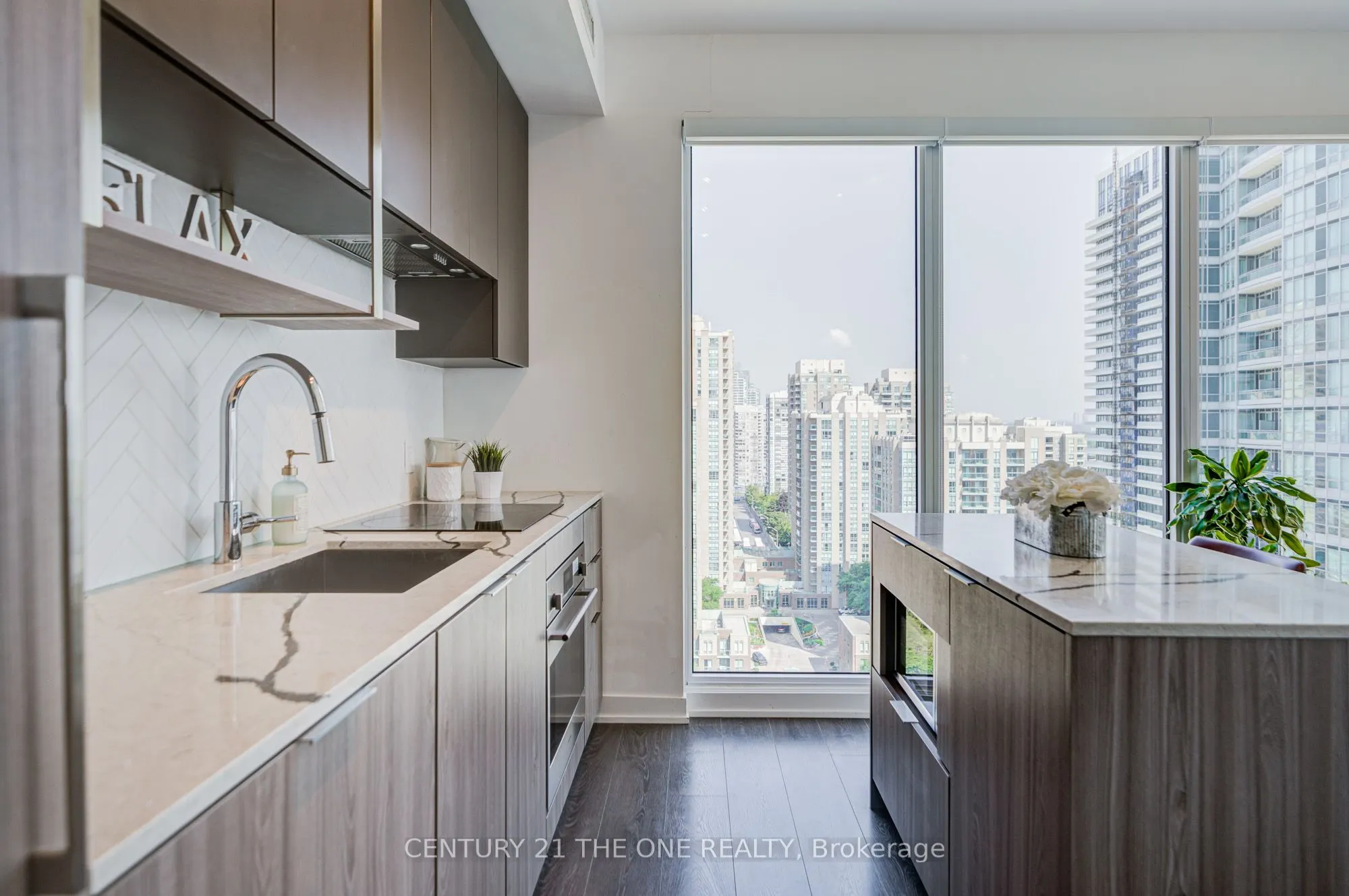 15 Holmes Avenue, #1708