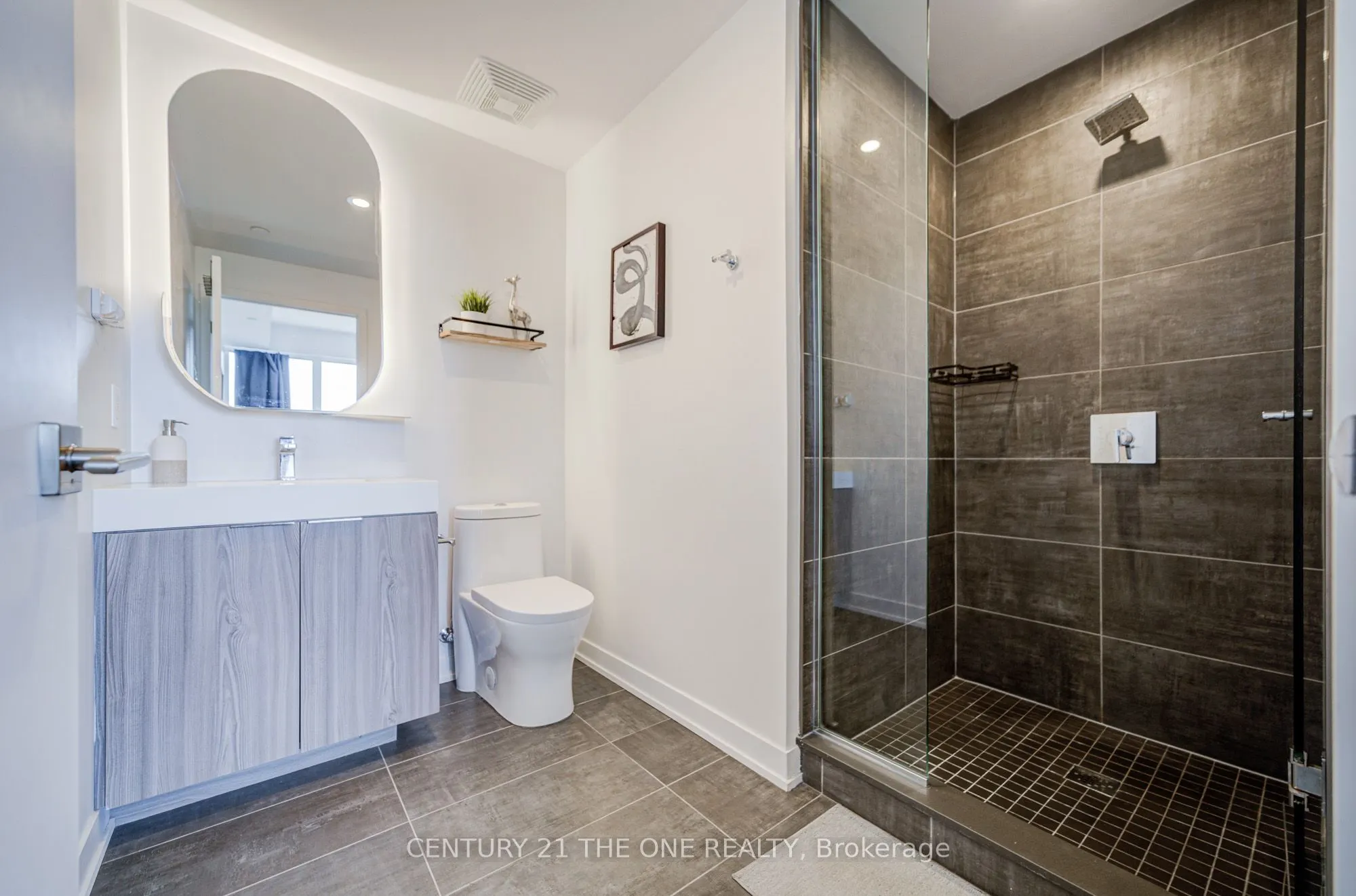 15 Holmes Avenue, #1708